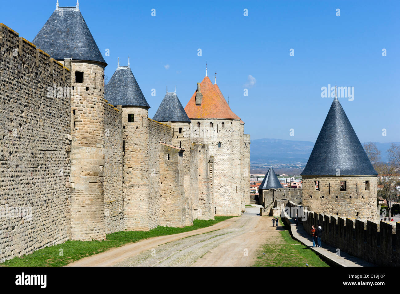 Les murs intérieurs à proximité de la porte Narbonnaise dans la ville médiévale (CITE) de Carcassonne, Languedoc, France Banque D'Images