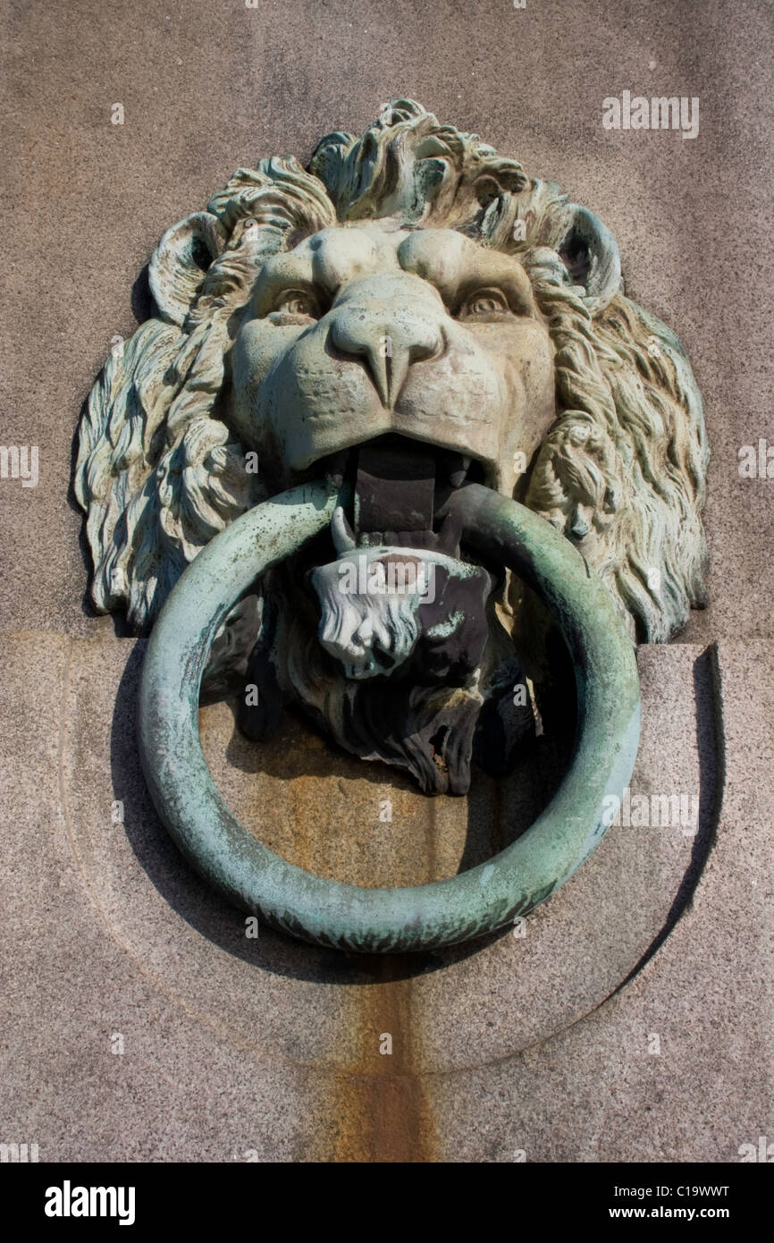 Anneau d'amarrage, Lions Head sur le quai de la Tamise Banque D'Images