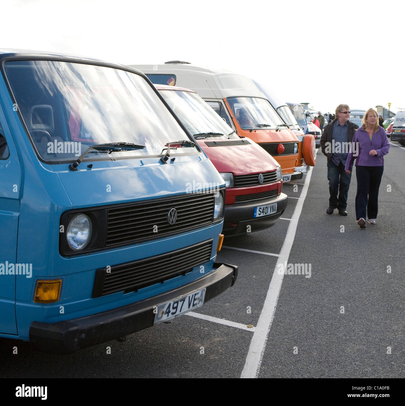 Vintage Volkswagen, transporter, camping-cars, kombi, combi, un camping-car cars, camping car, minibus, bus, campeurs, vieux, historiques, landsleeper UK Banque D'Images