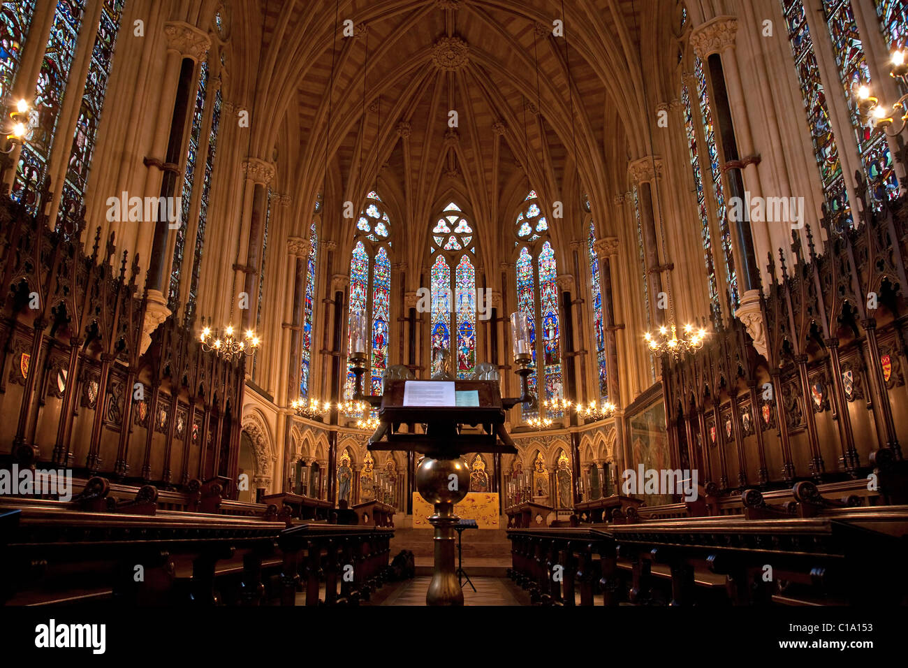 Vitraux de la chapelle de l'Exeter College d'Oxford, Oxfordshire, England, UK Banque D'Images
