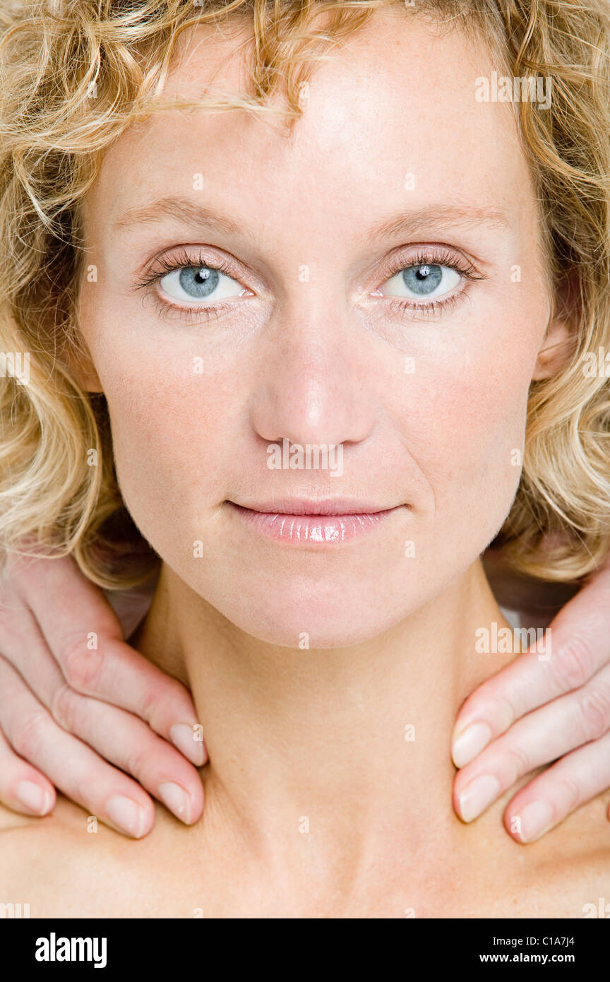 Bracelet En Maille Avec Breloque Cerise Pour Bébé Fille • Petites Pirates