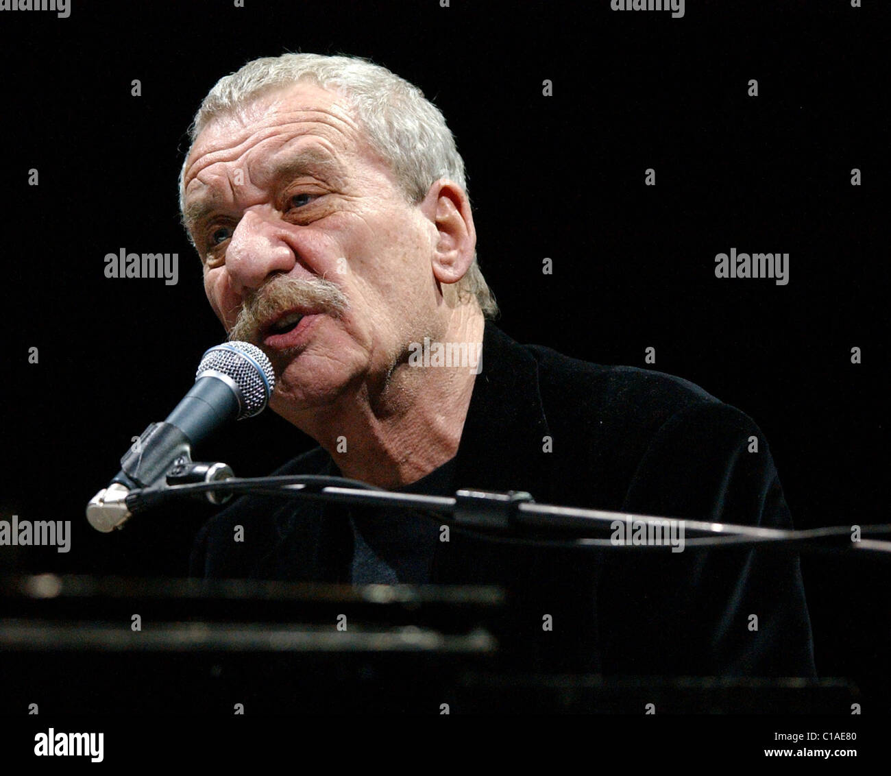 Paolo Conte il se produit au Théâtre Carré Amsterdam, Pays-Bas - 24.03.09 ** ** Banque D'Images