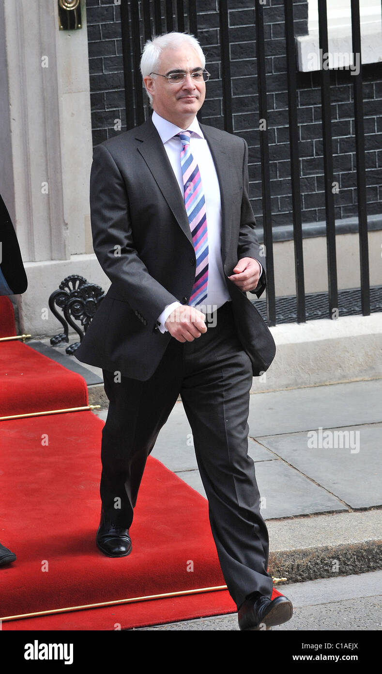 Alistair Darling, le président américain Barack Obama arrive au 10 Downing Street pour une réunion avec PM Gordon Brown. Londres, Angleterre - Banque D'Images