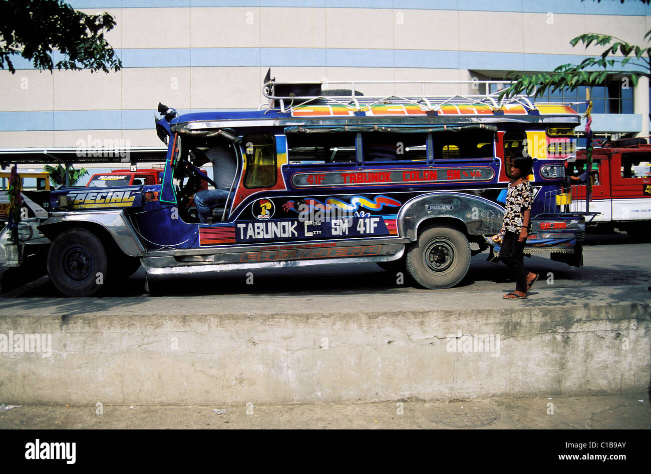 Les Philippines, l'île de Cebu, Cebu City, un jeepnay Banque D'Images