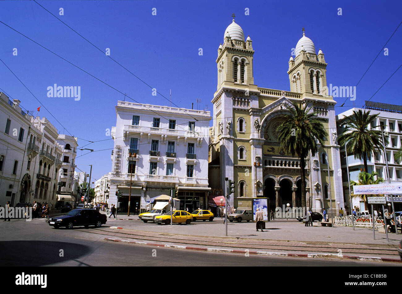 Tunisie, Tunis, la cathédrale sur la place de la Victoire Banque D'Images