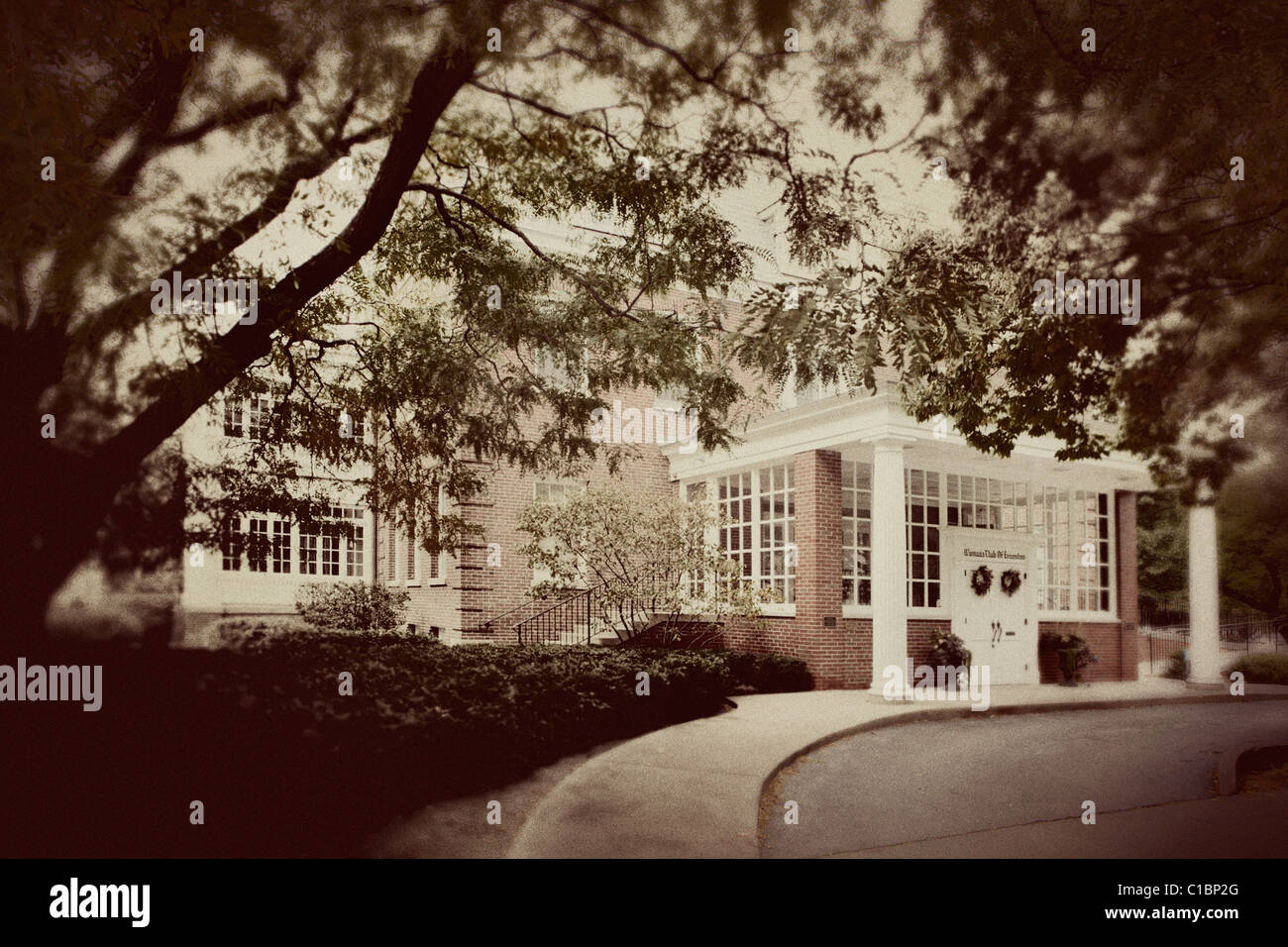 WOMAN'S CLUB OF EVANSTON IL ILLINOIS CHICAGO SUBURB VIEUX BÂTIMENT HISTORIQUE HISTORIQUE DE L'ÉVÉNEMENT LIEU ARCHITECTURE PORTE ENTR Banque D'Images