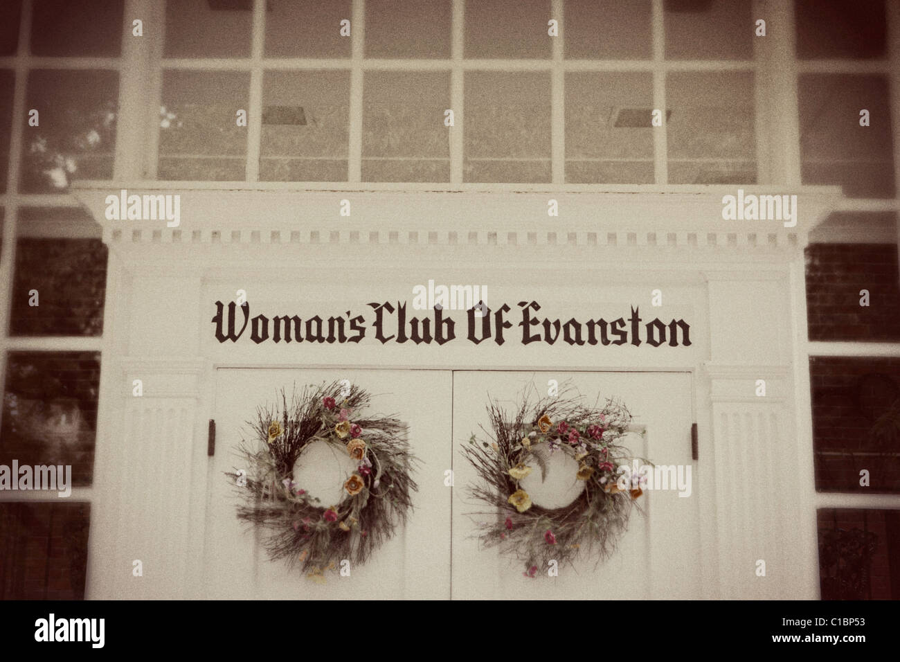 WOMAN'S CLUB OF EVANSTON IL ILLINOIS CHICAGO SUBURB VIEUX BÂTIMENT HISTORIQUE HISTORIQUE DE L'ÉVÉNEMENT LIEU ARCHITECTURE PORTE ENTR Banque D'Images