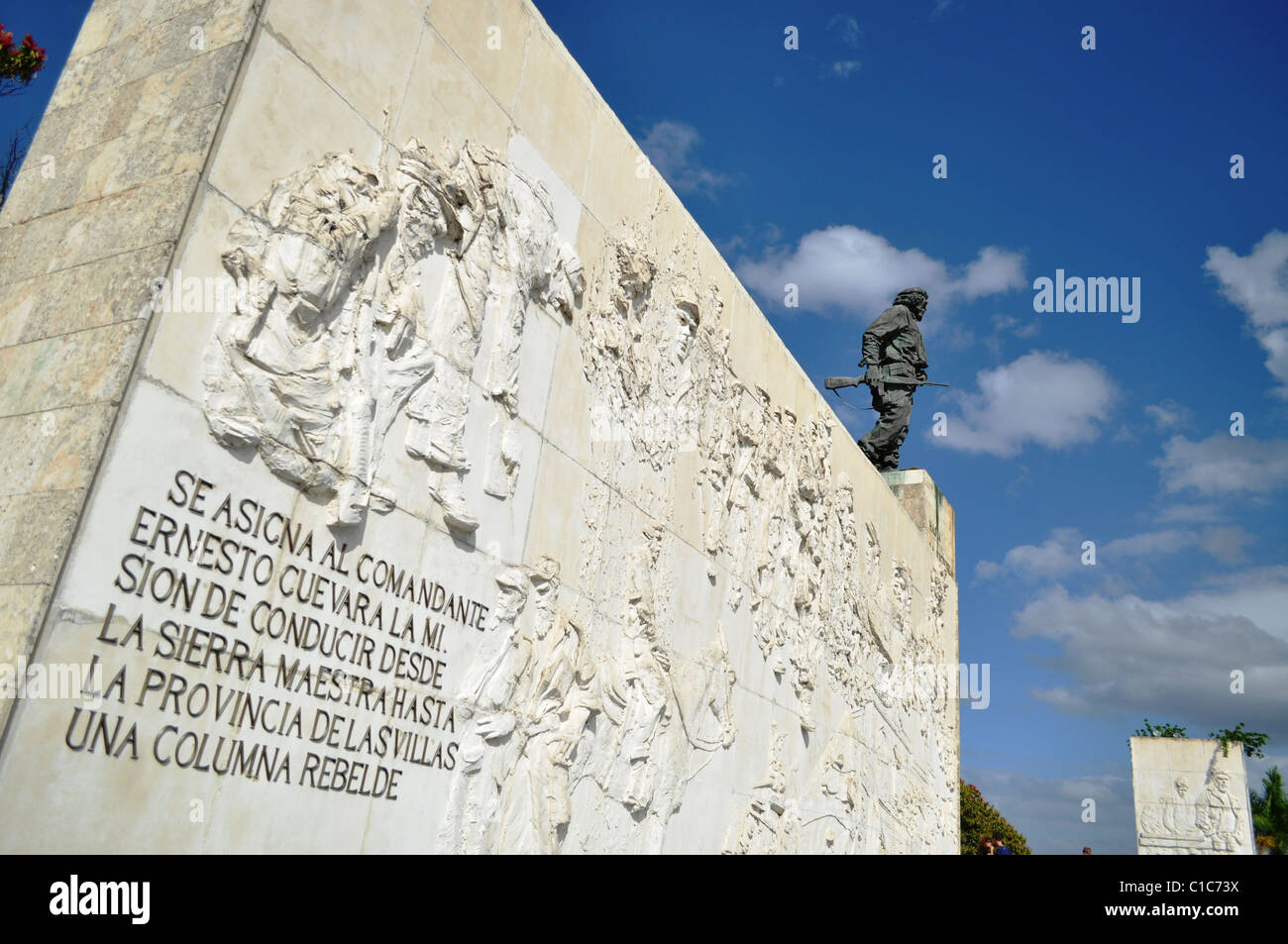 Plaza de la Revoluciòn, Santa Clara : conjunto esculforico Comandante ...