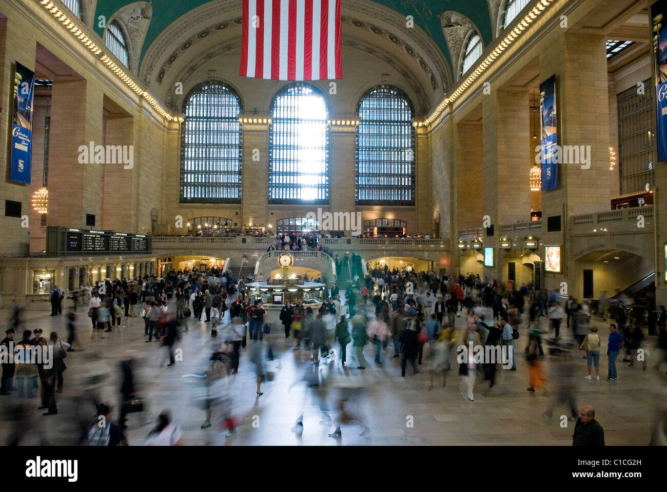 La foule du hall principal de la gare Grand Central Station, New York City, USA Banque D'Images