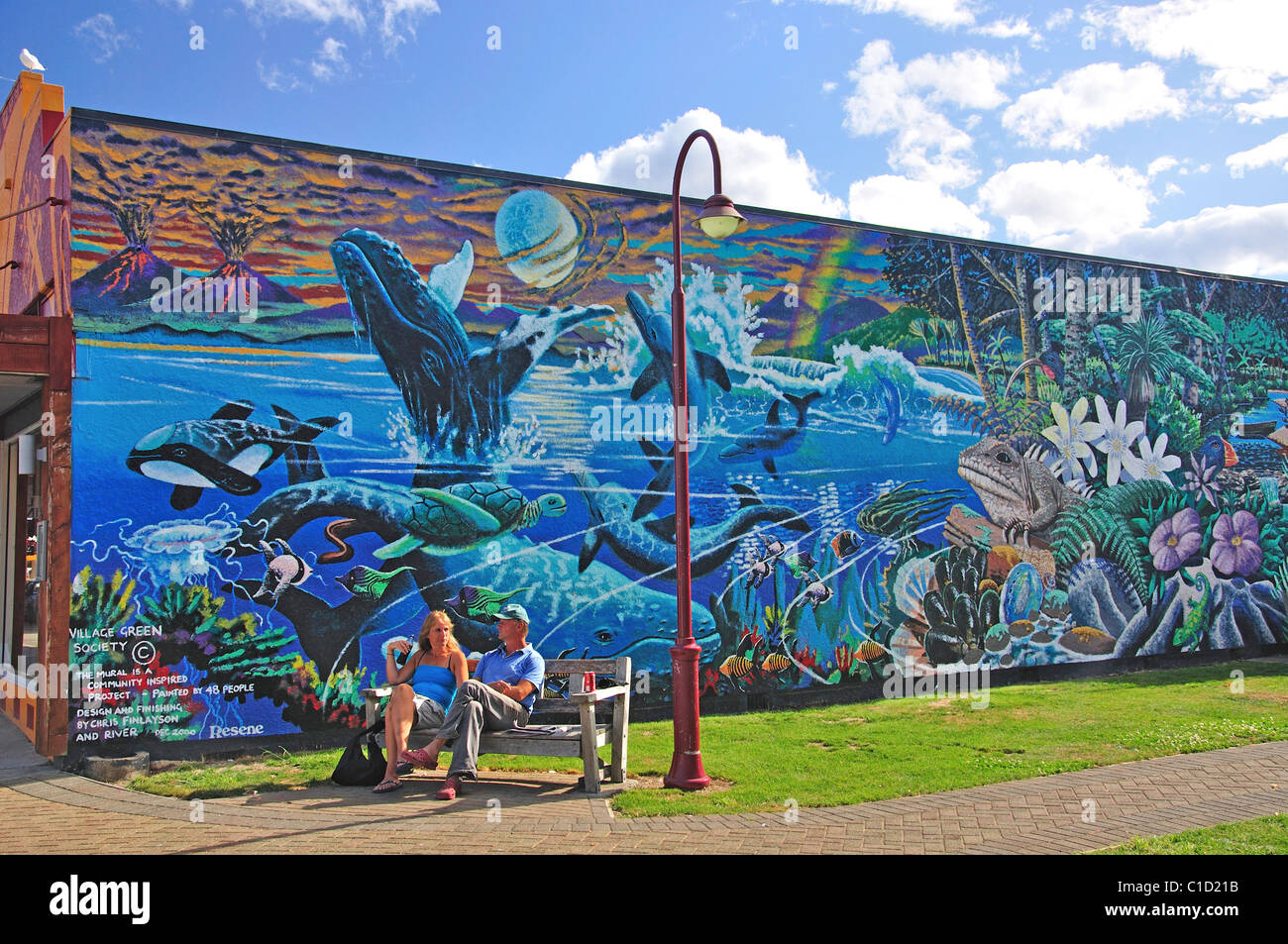 Photo murale colorée, la rue Commerciale, Takaka, Golden Bay, région de Tasmanie, île du Sud, Nouvelle-Zélande Banque D'Images