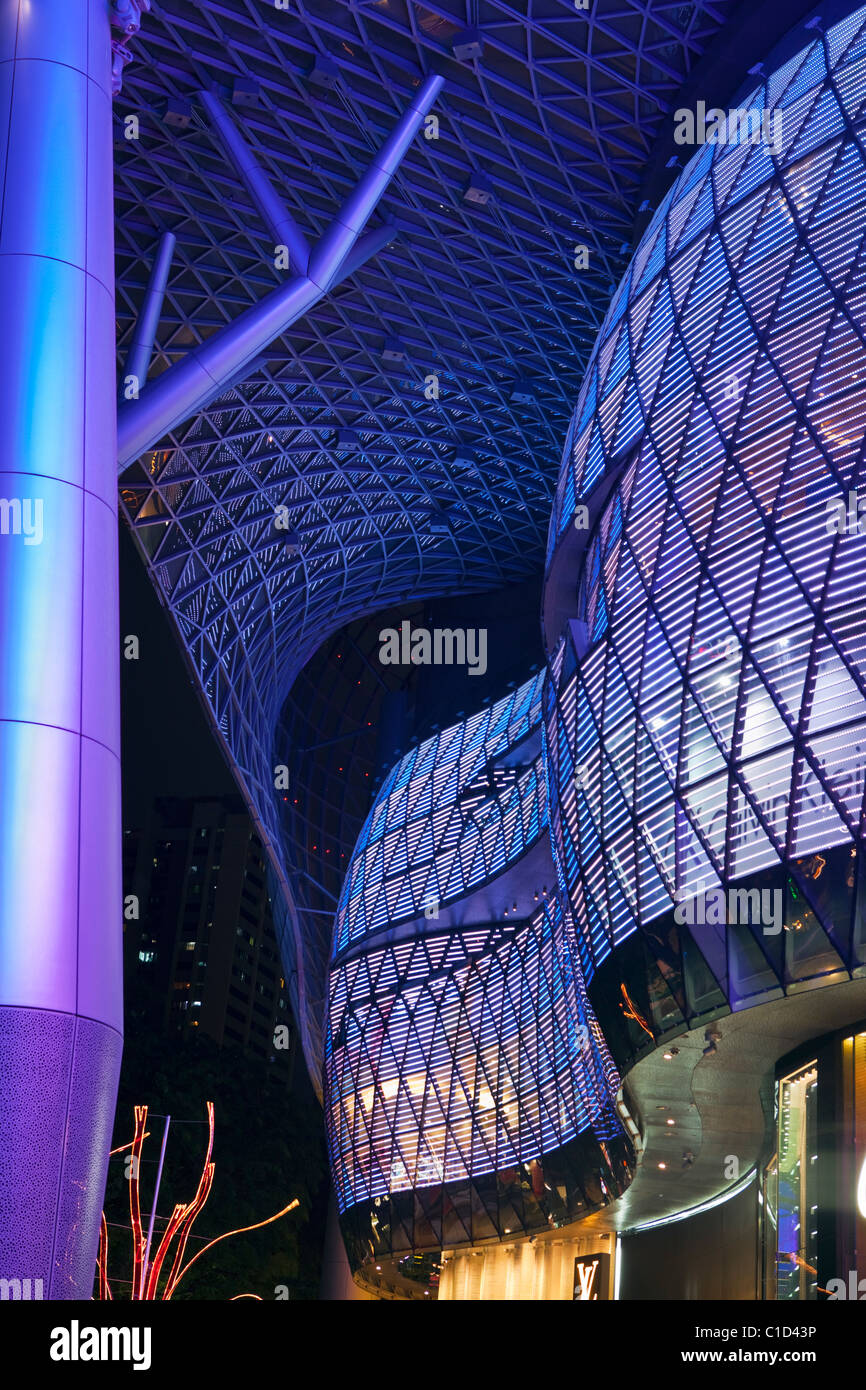 Architecture de l'ION Orchard Mall. Orchard Road, à Singapour Banque D'Images