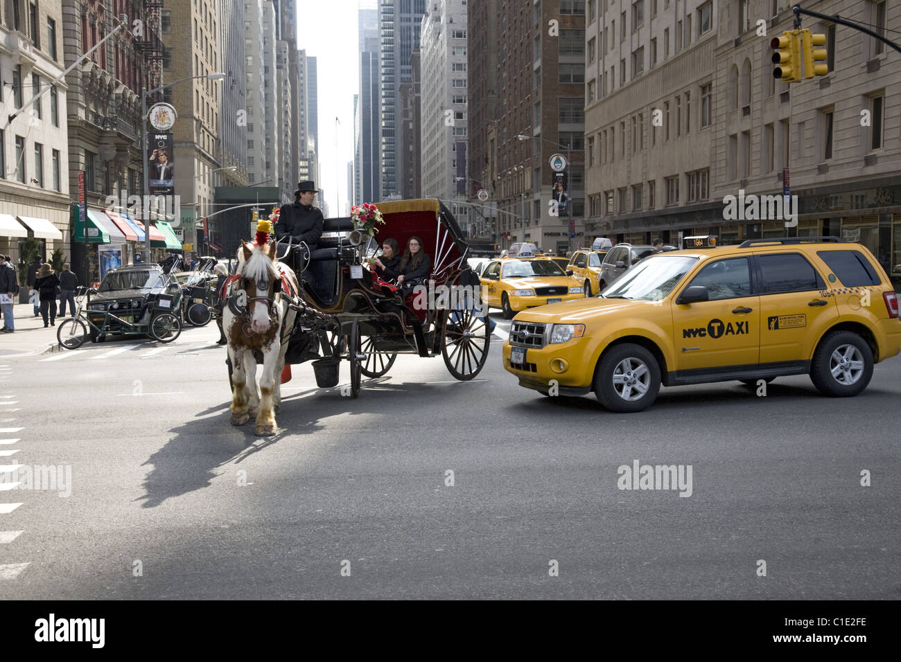 Pilote de Buggy raconte une cabine conducteur agressif après un arrêt près de l'accident sur Central Park South par Central Park à New York. Banque D'Images