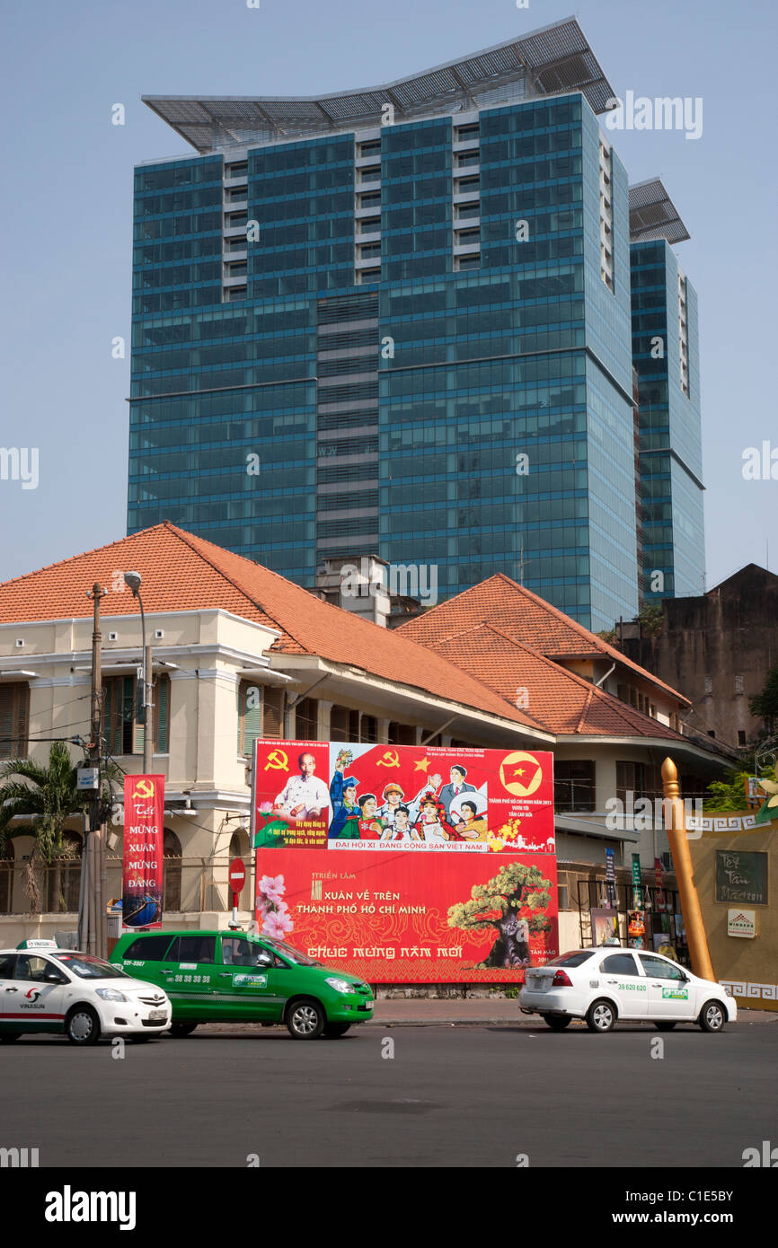 Scène de rue Saigon Grande affiche photo de Ho Chi Minh Banque D'Images