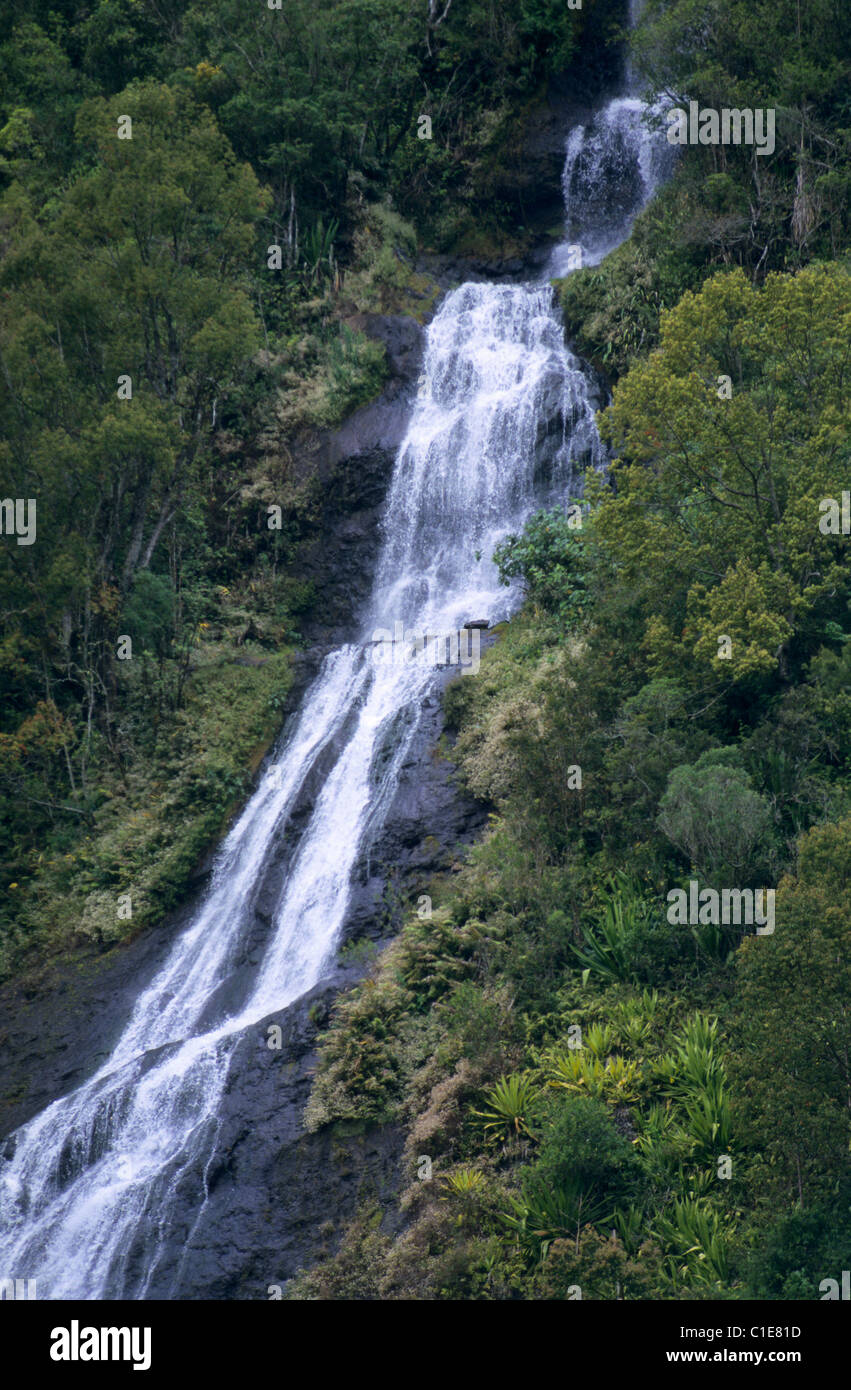 Cascade Voile de la mariée (bride) la cascade du voile, le cirque de  Salazie, La Réunion (France), de l'Océan Indien Photo Stock - Alamy