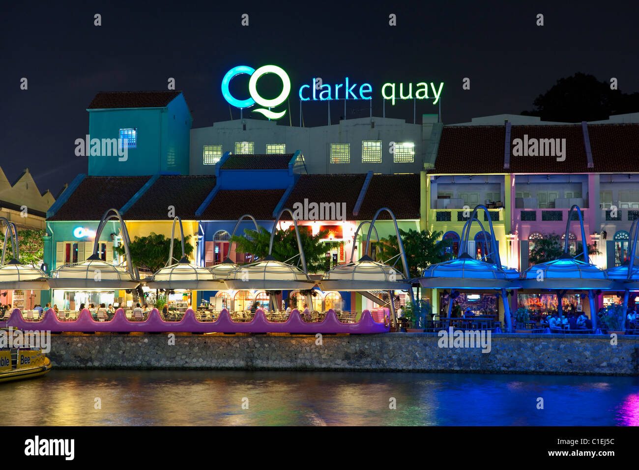 Riverside restaurants à l'entertainment district de Clarke Quay, Singapour Banque D'Images