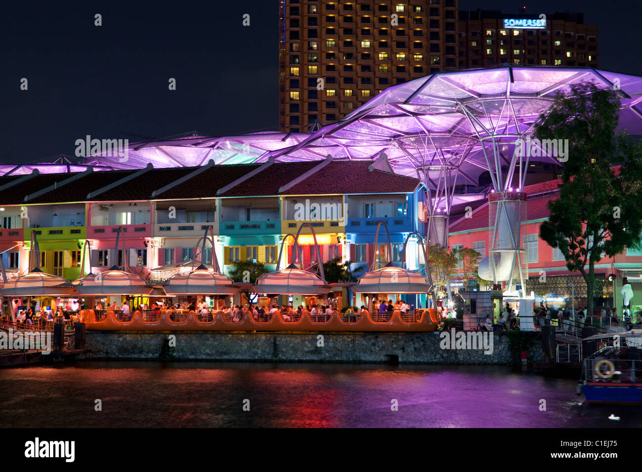Riverside restaurants à l'entertainment district de Clarke Quay, Singapour Banque D'Images