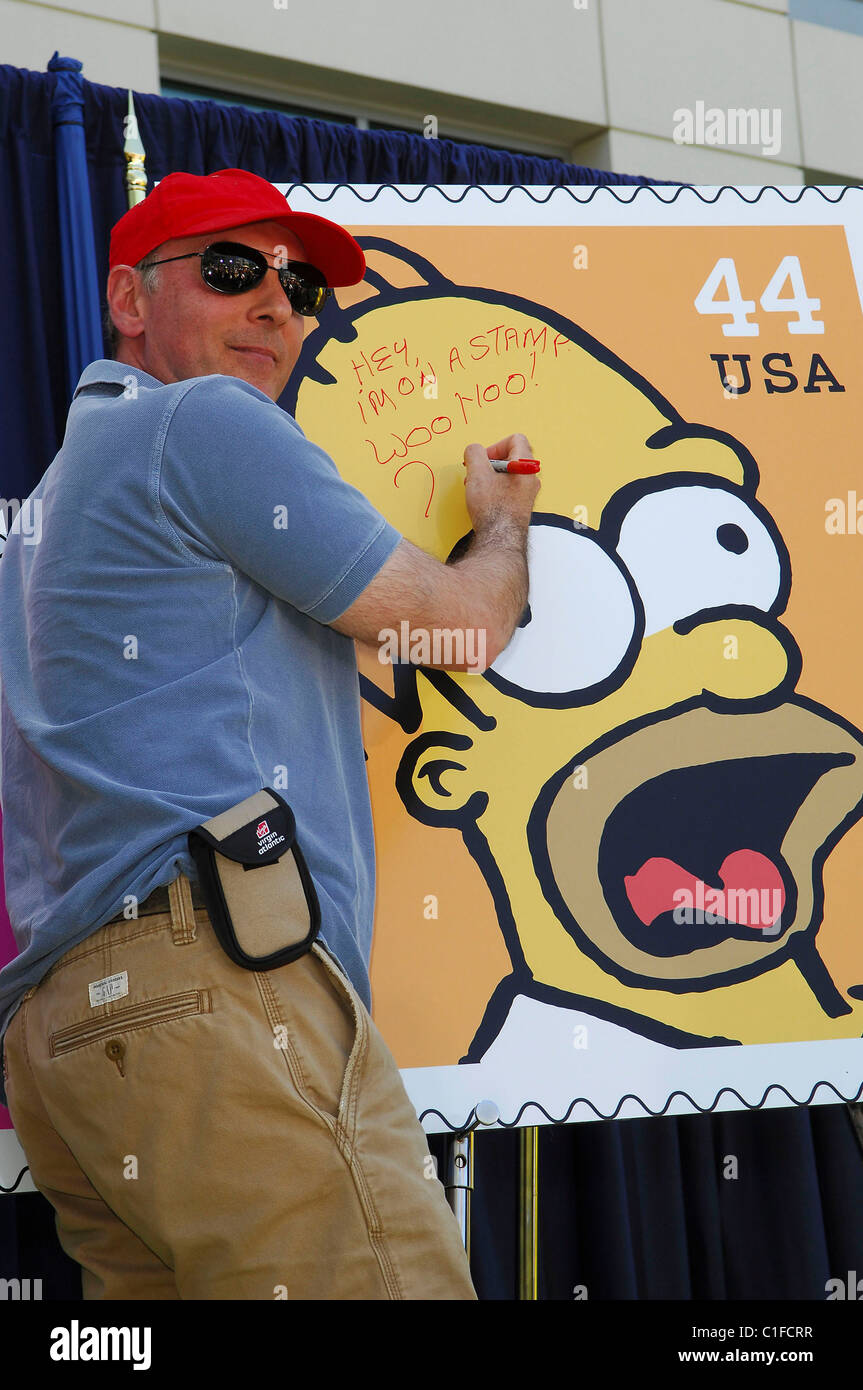 Dan Castellaneta, timbres de Simpsons caractères sont dévoilé à la Fox au cours d'une cérémonie par le US Postal Banque D'Images