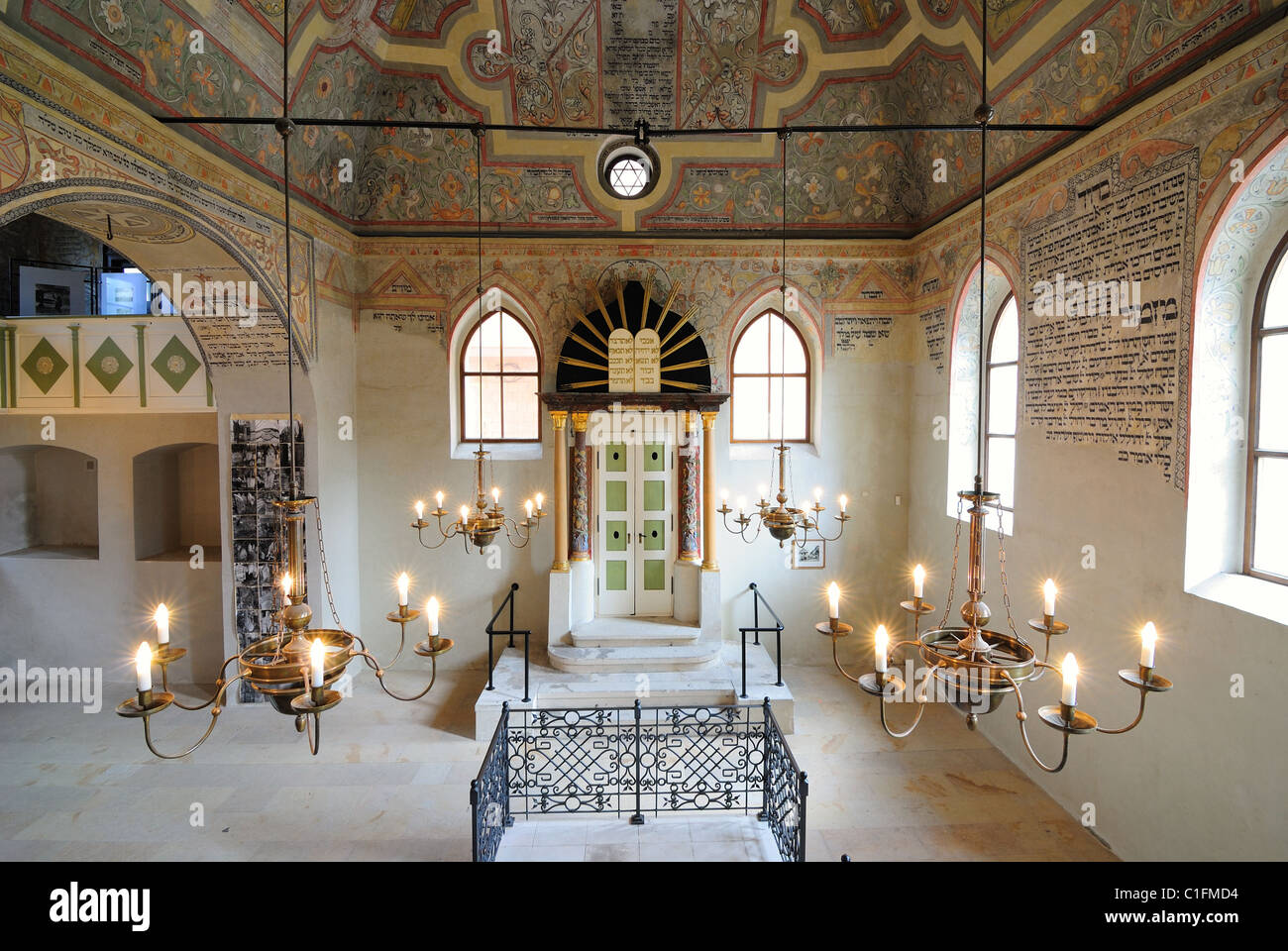 L'intérieur de la Synagogue Boskovice affiche un type rare de maçonnerie peinte, dont certaines ont été joliment restauré. Banque D'Images