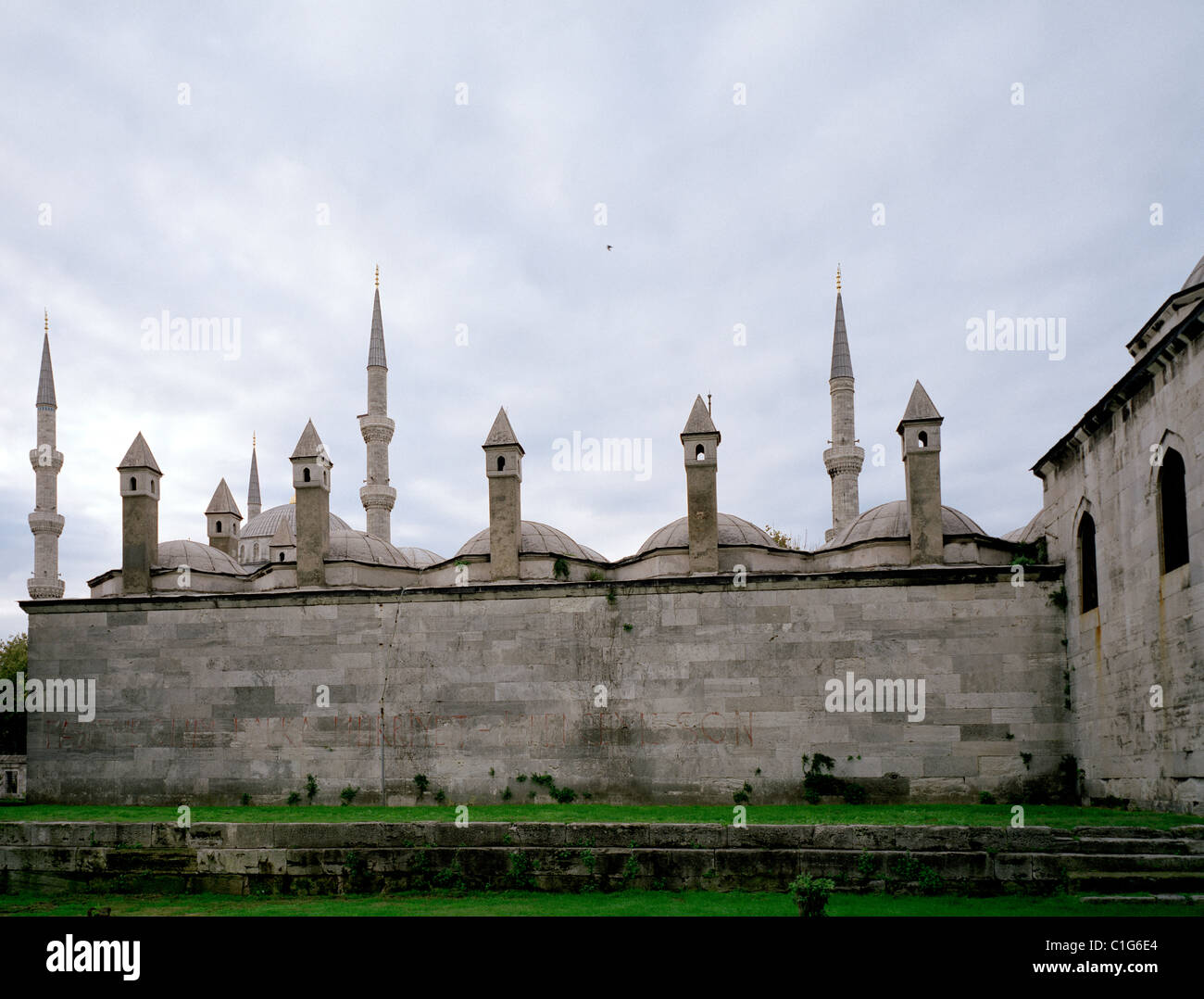 Mosquée bleue Sultan Ahmet Camii ou Ahmed dans Sultanahmet à Istanbul en Turquie en Moyen-Orient Asie. Architecture Bâtiment islamique Islam Voyage musulmane Banque D'Images