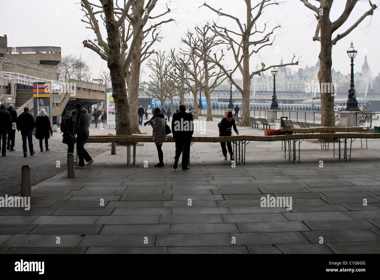 Rive sud du marché du livre, Londres. Banque D'Images