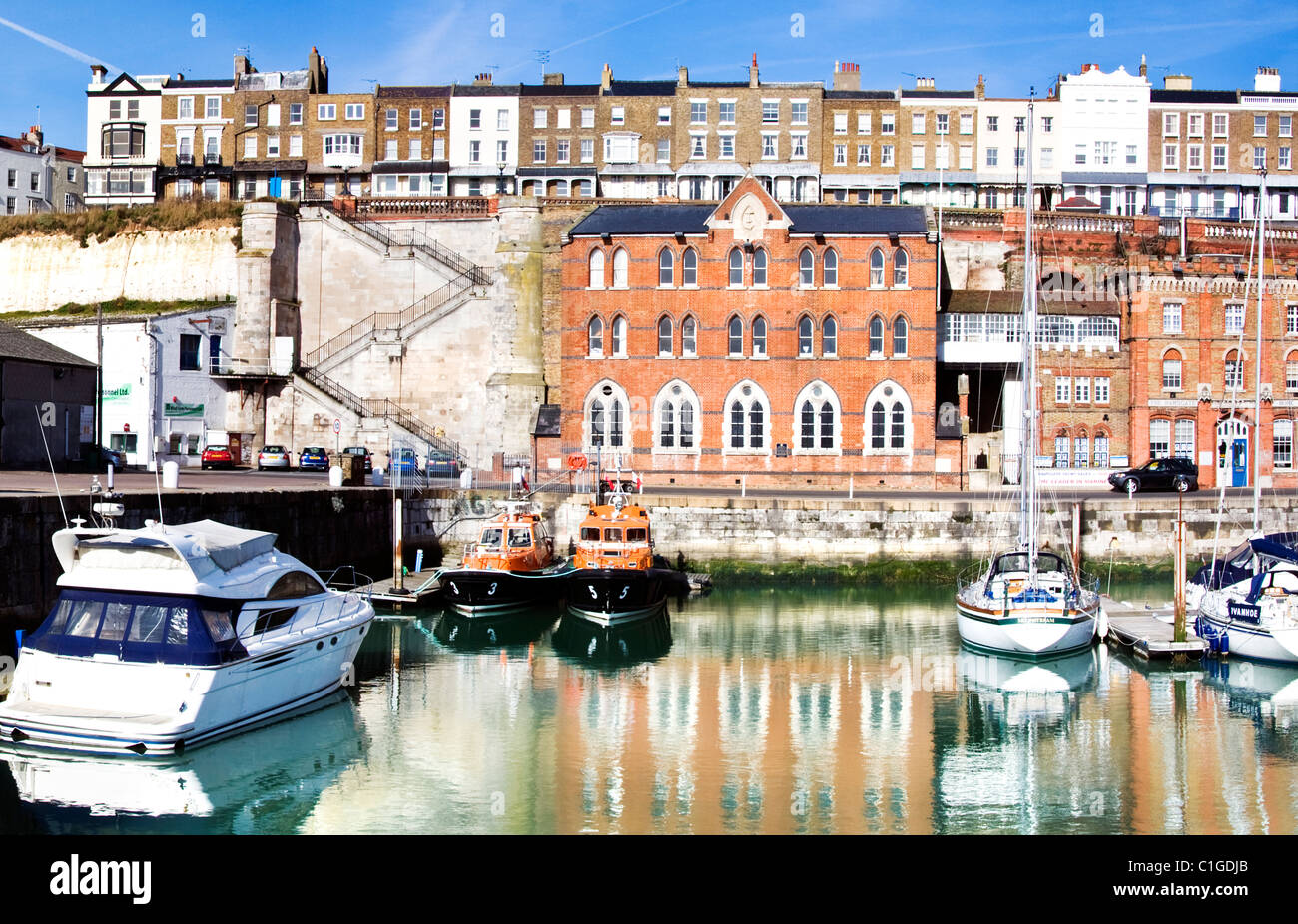 Avis de Ramsgate Marina Banque D'Images