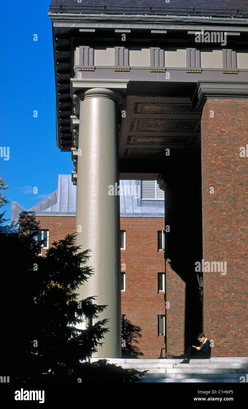 United States, Massachusetts, l'université de Harvard à Cambridge près de Boston, la bibliothèque Widener Banque D'Images