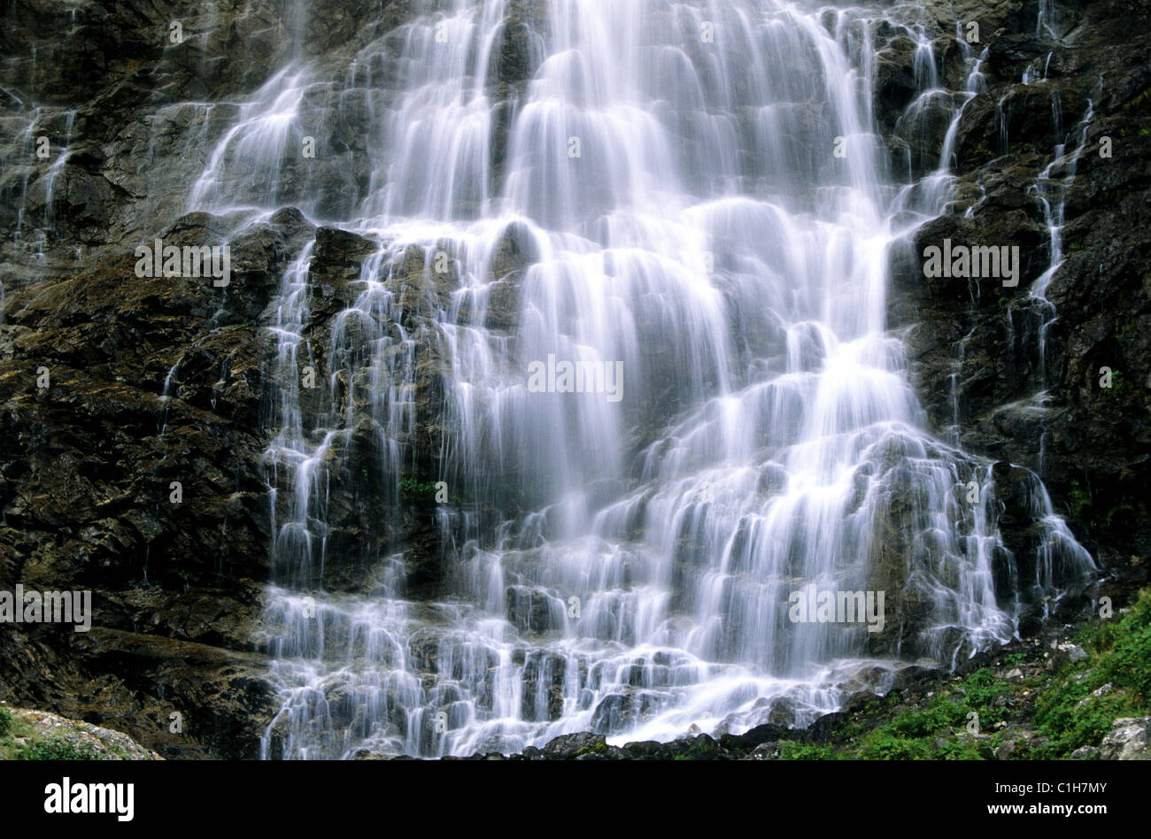 France, Hautes Alpes, vallée de Valgaudemar, cascade Le voile de la mariee  voile de la mariée (le Photo Stock - Alamy