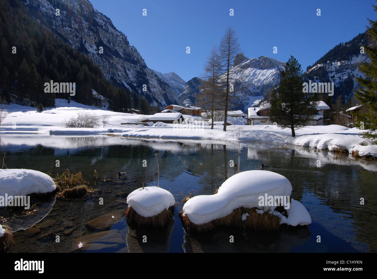 En hiver, Muggenseeli Kandersteg, Oberland Bernois, alpes Suisse Banque D'Images