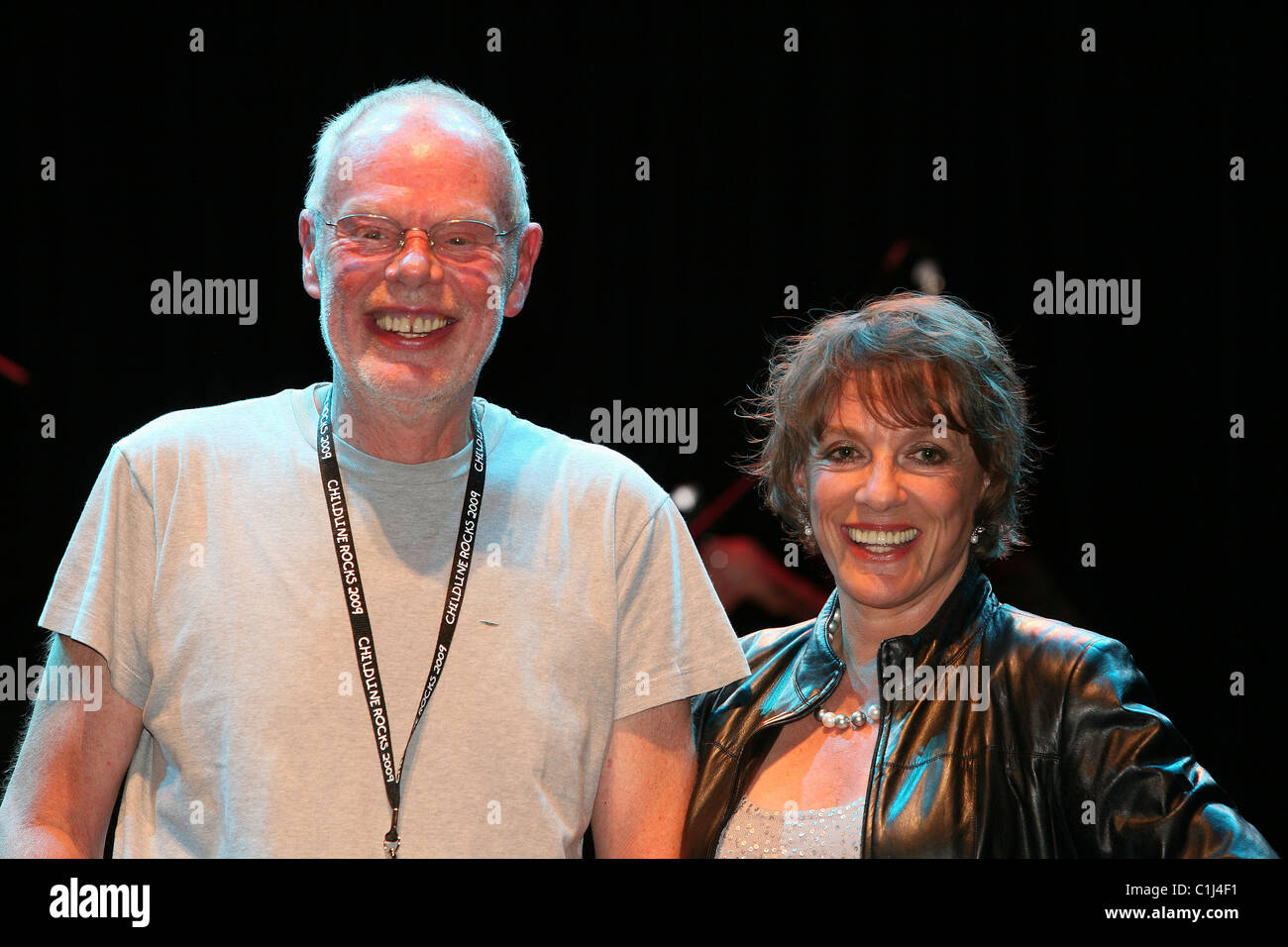 Bob Harris et d'Esther Rantzen Childline Rocks à l'O2 Indigo - Photocall Londres, Angleterre - 01.06.09 Banque D'Images