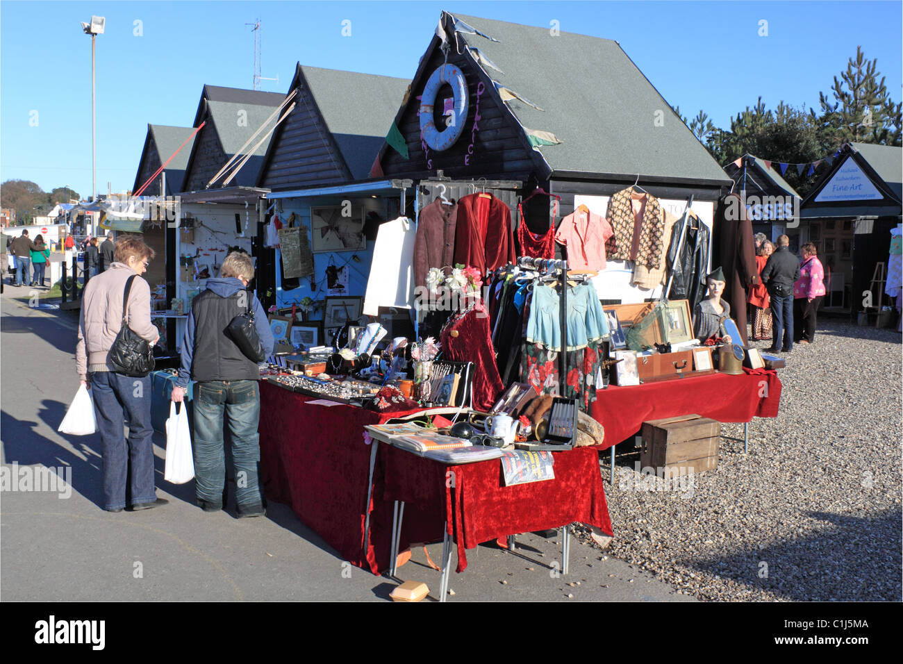 Antiquités en décrochage vieille cabanes de pêcheurs, le port de Whitstable, Kent, Angleterre, Grande-Bretagne, Royaume-Uni, UK, Europe Banque D'Images