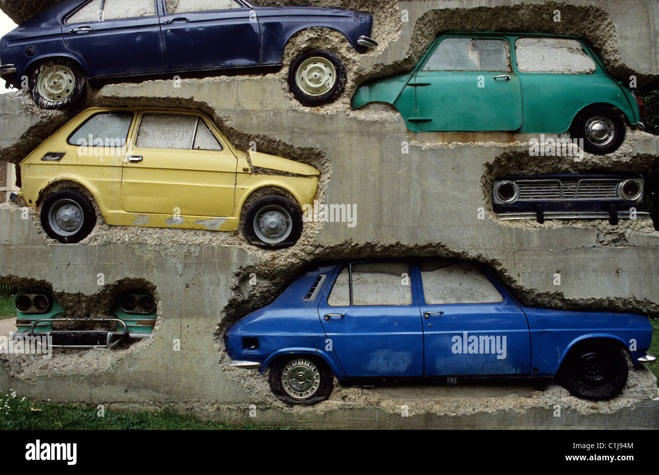 France, Yvelines, Jouy en Josas, l'accumulation de stationnement de longue durée de l'artiste Arman dans l'ex-Fondation Cartier Banque D'Images