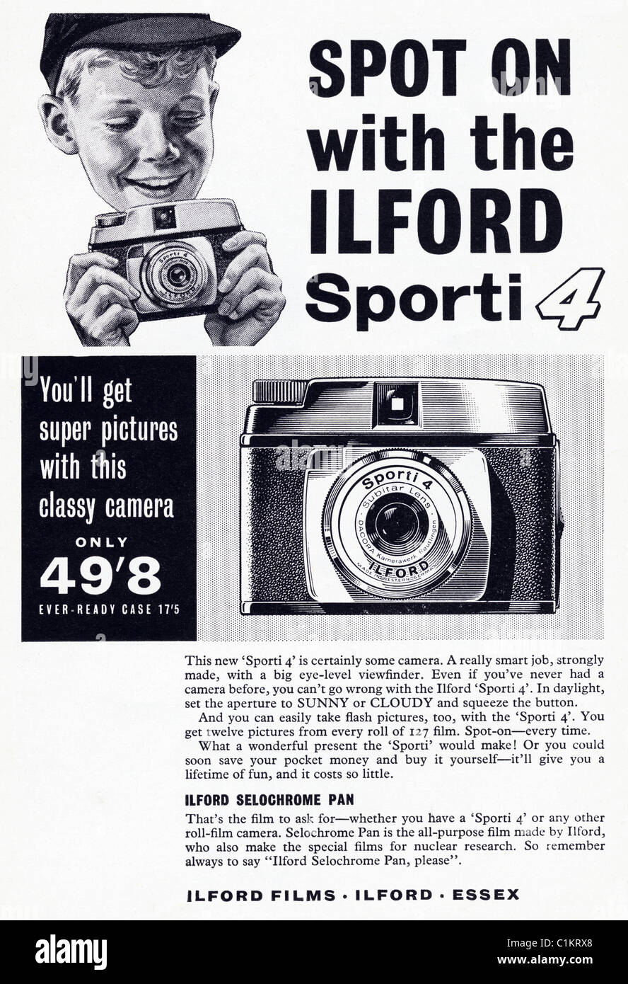 En 1960, l'annonce d'origine boy's hobby magazine pour 4 caméra FILM ILFORD SPORTI Banque D'Images