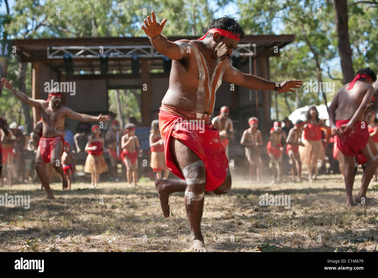 laura-aboriginal-dance-festival-banque-de-photographies-et-d-images
