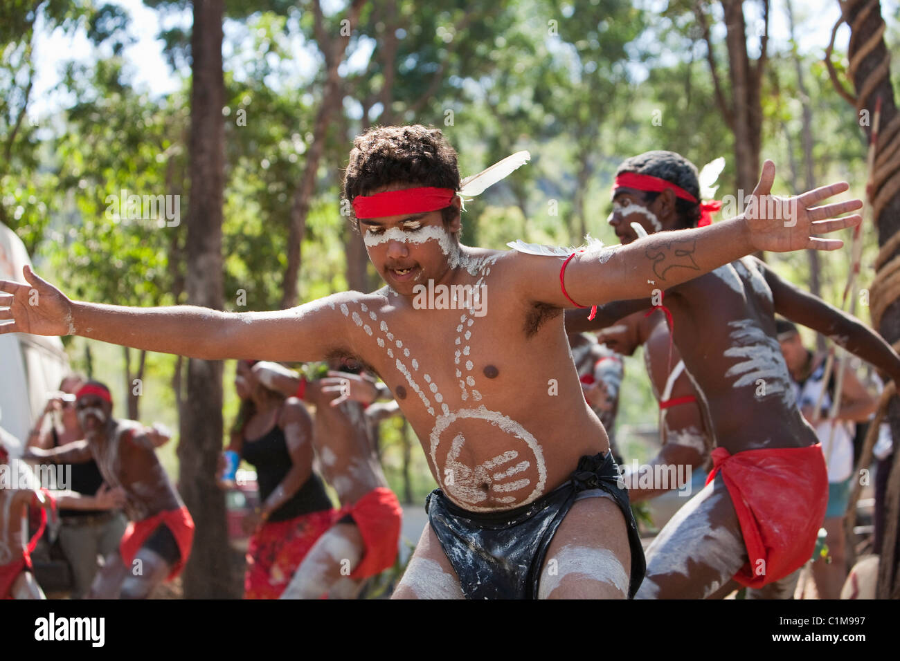 Les danseurs au Festival de danse autochtones Laura. Laura, Queensland, Australie Banque D'Images