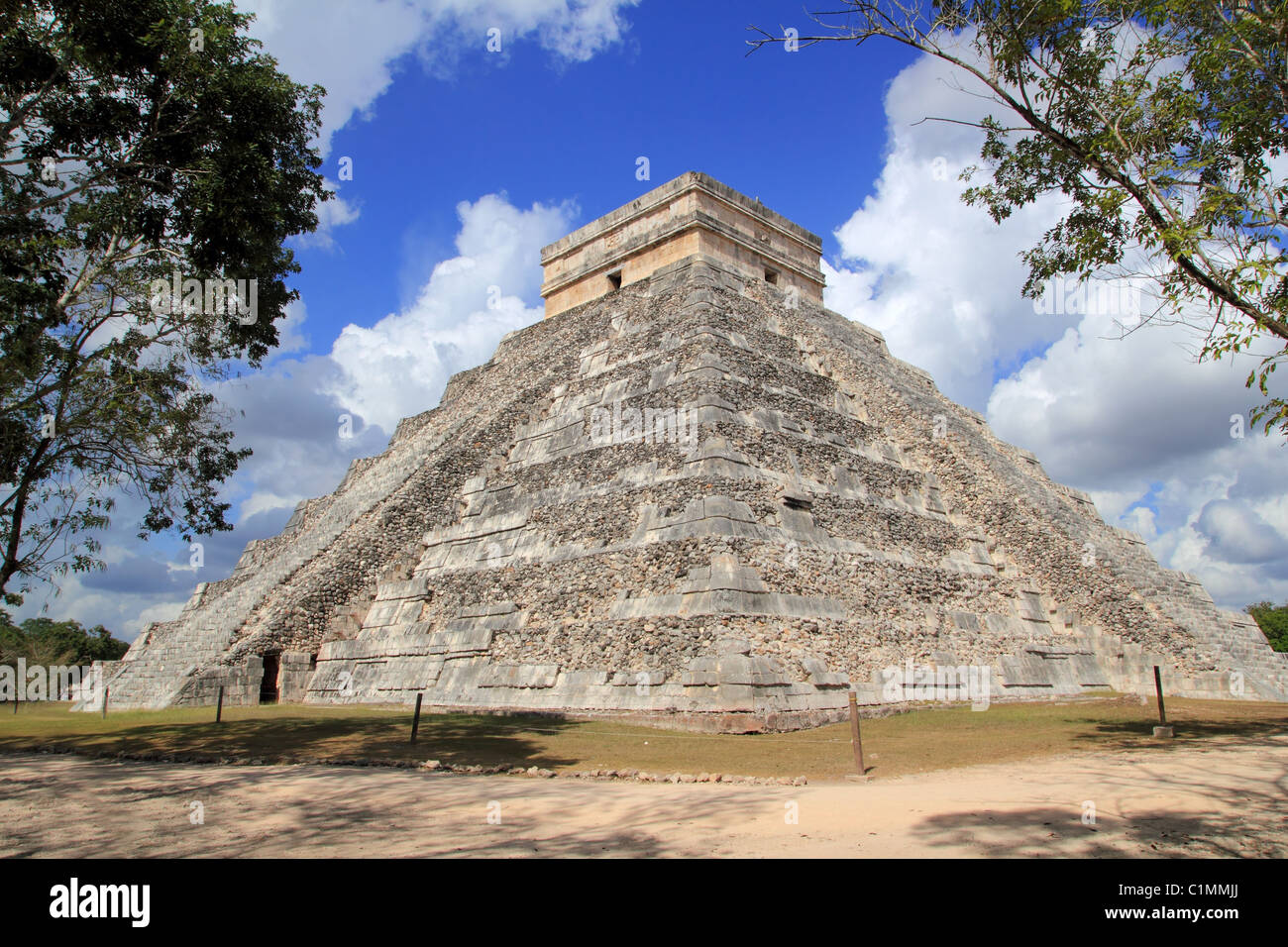 Chichen Itza ancienne pyramide Kukulcan Maya au Mexique Banque D'Images