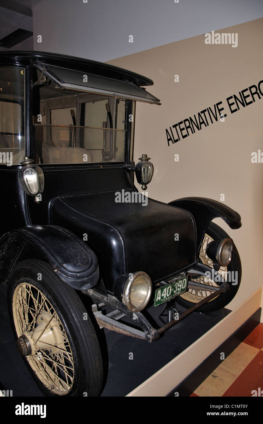 Detroit Electric Brougham 1916 vieille voiture sur l'affichage à l'Museum, Amarillo, Texas, États-Unis Banque D'Images