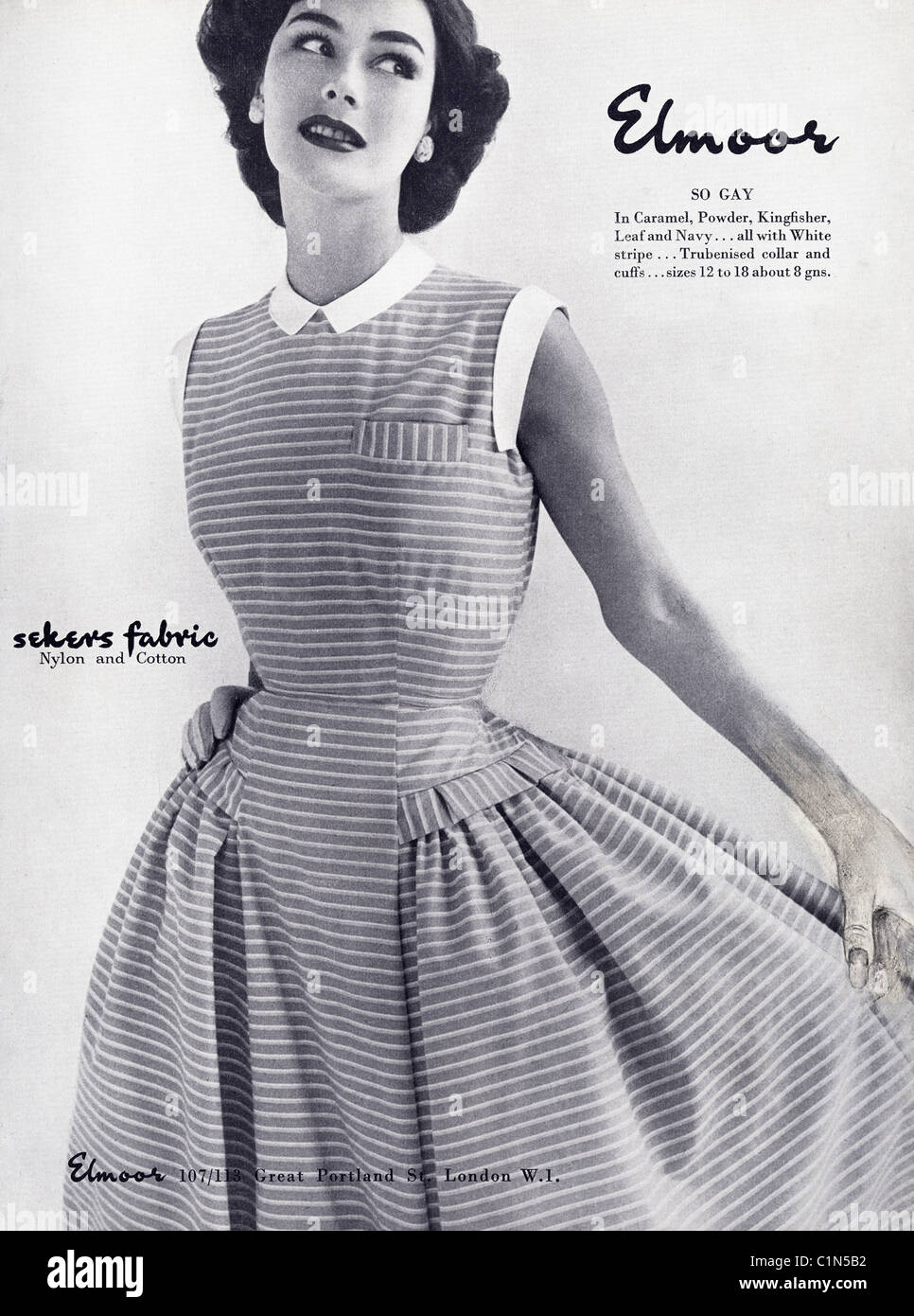 Pleine page original 1950 Annonce de la mode pour femmes magazine pour ELMOOR SI GAI les robes en tissu de coton et nylon Banque D'Images