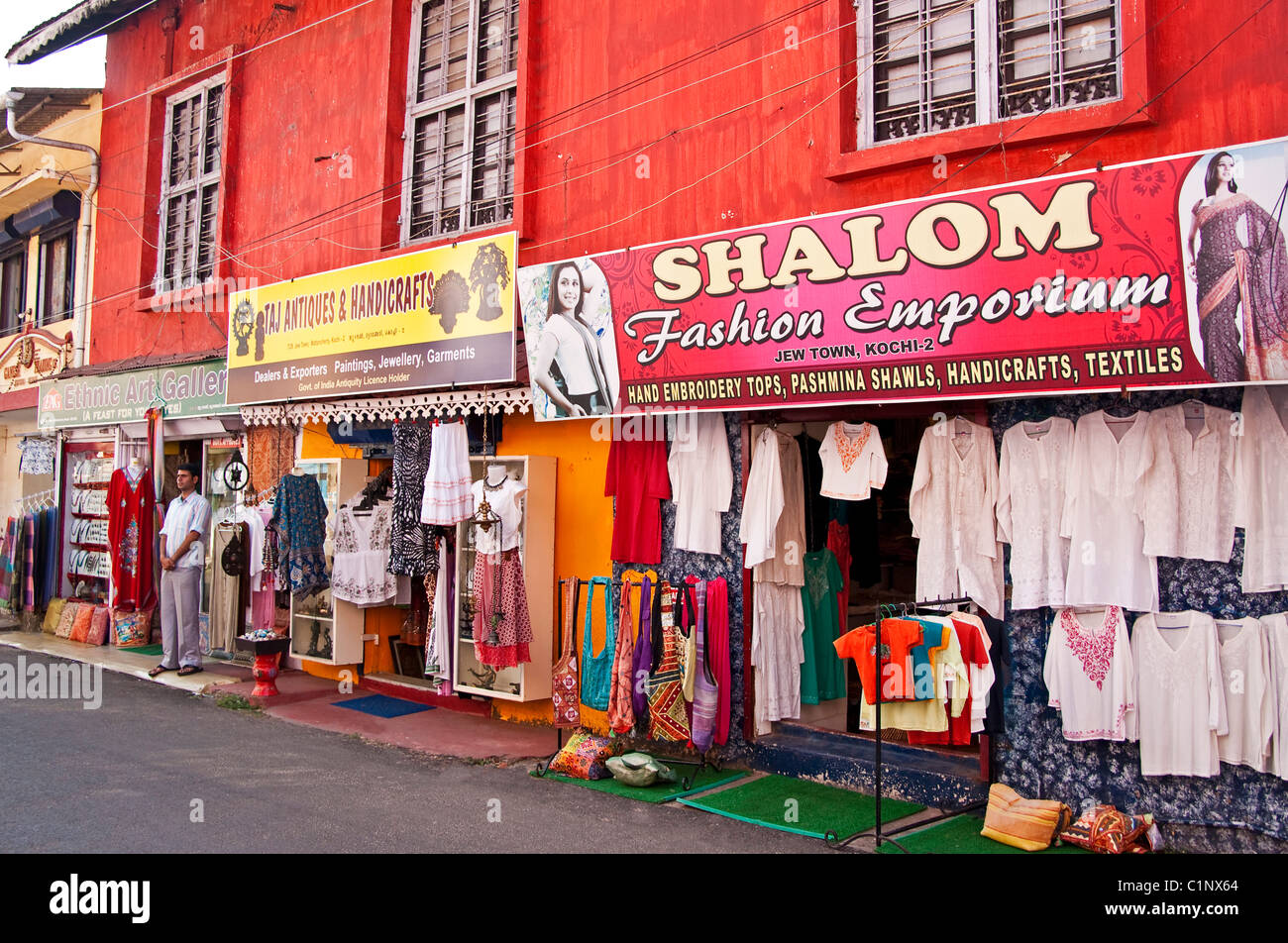 Les boutiques touristiques en ville juif de Cochin (Kochi) Banque D'Images