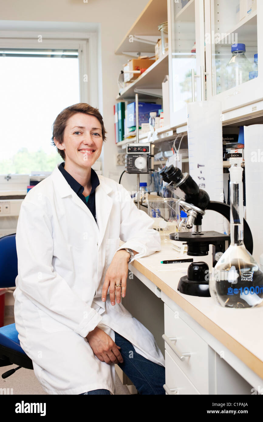 Portrait of scientist in laboratory Banque D'Images