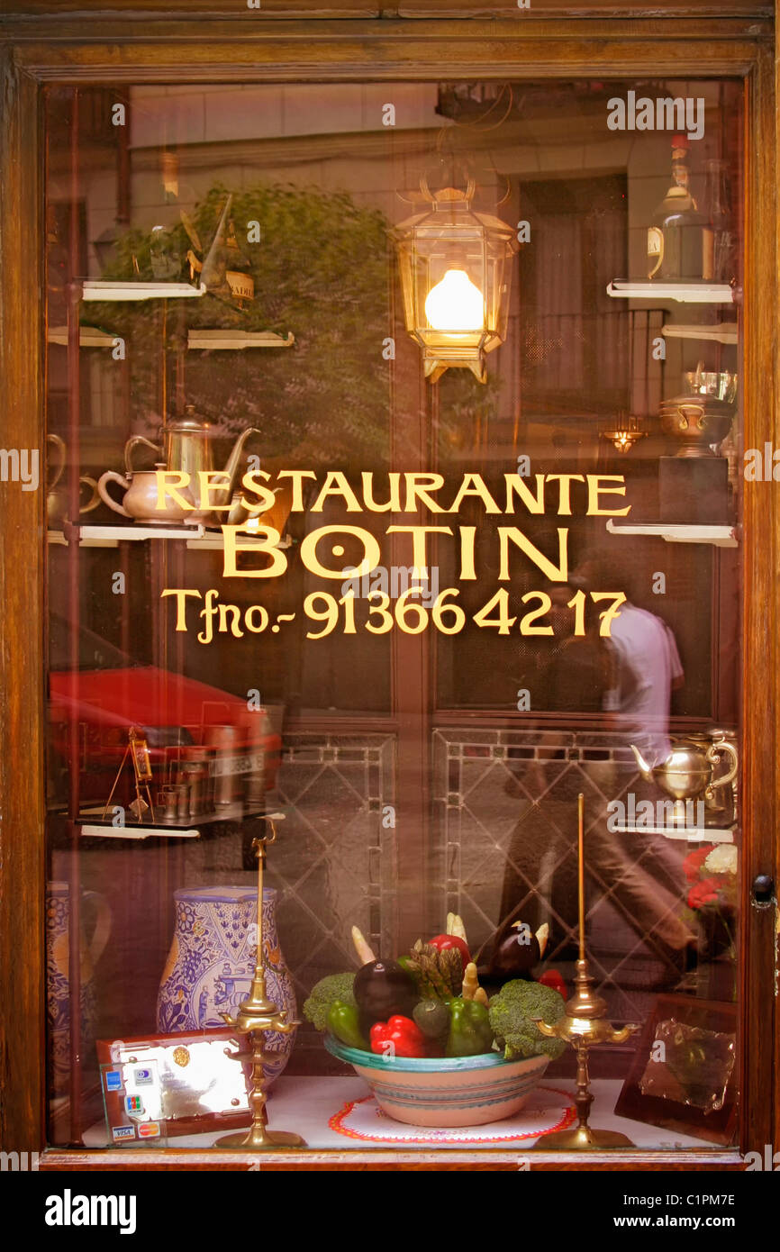 Madrid, Espagne. Restaurante Botin. Une fois qu'un restaurant préféré d'Ernest Hemingway. Banque D'Images