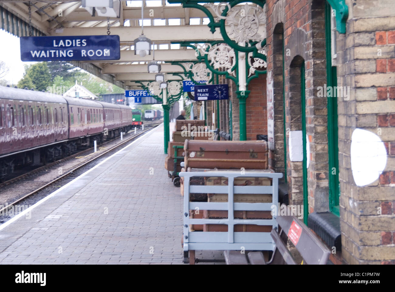 L'Angleterre, Norfolk, plate-forme de la gare de Sheringham Banque D'Images