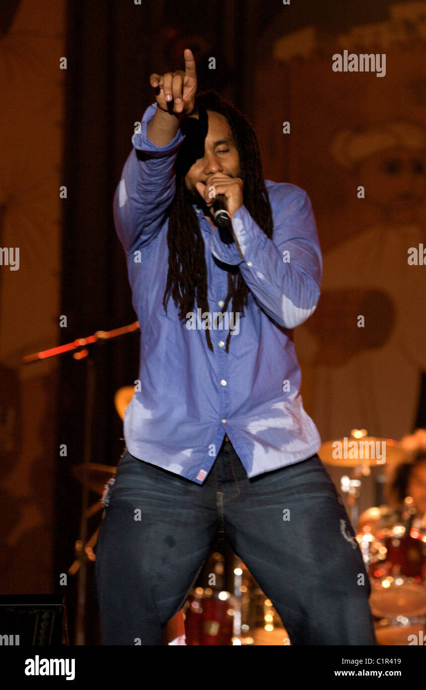 Ky-Mani Marley en prestation au festival de musique d'Essaouira Maroc - Juin 2008 Banque D'Images