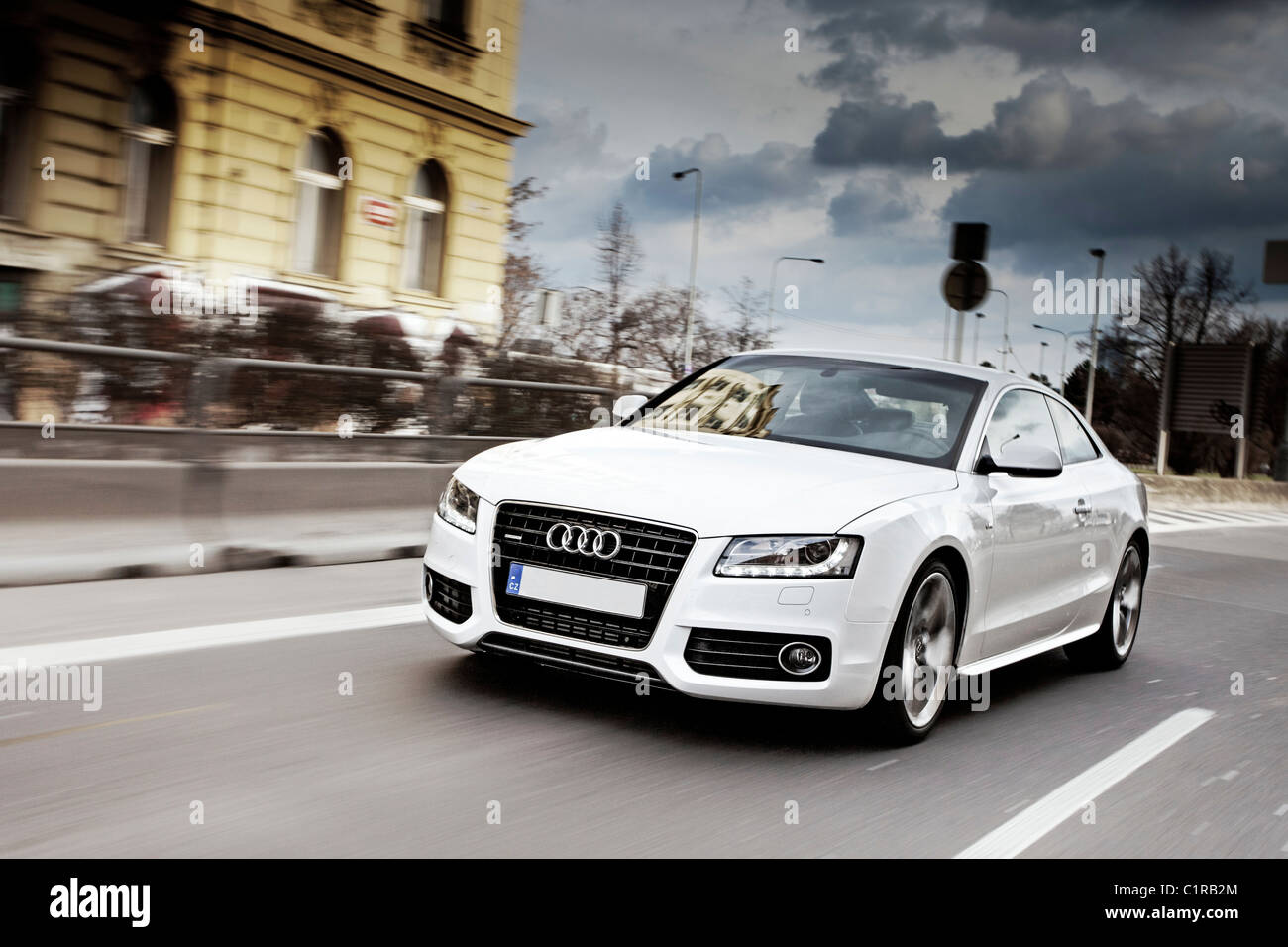 Audi A5 coupé blanc voiture sport Banque D'Images