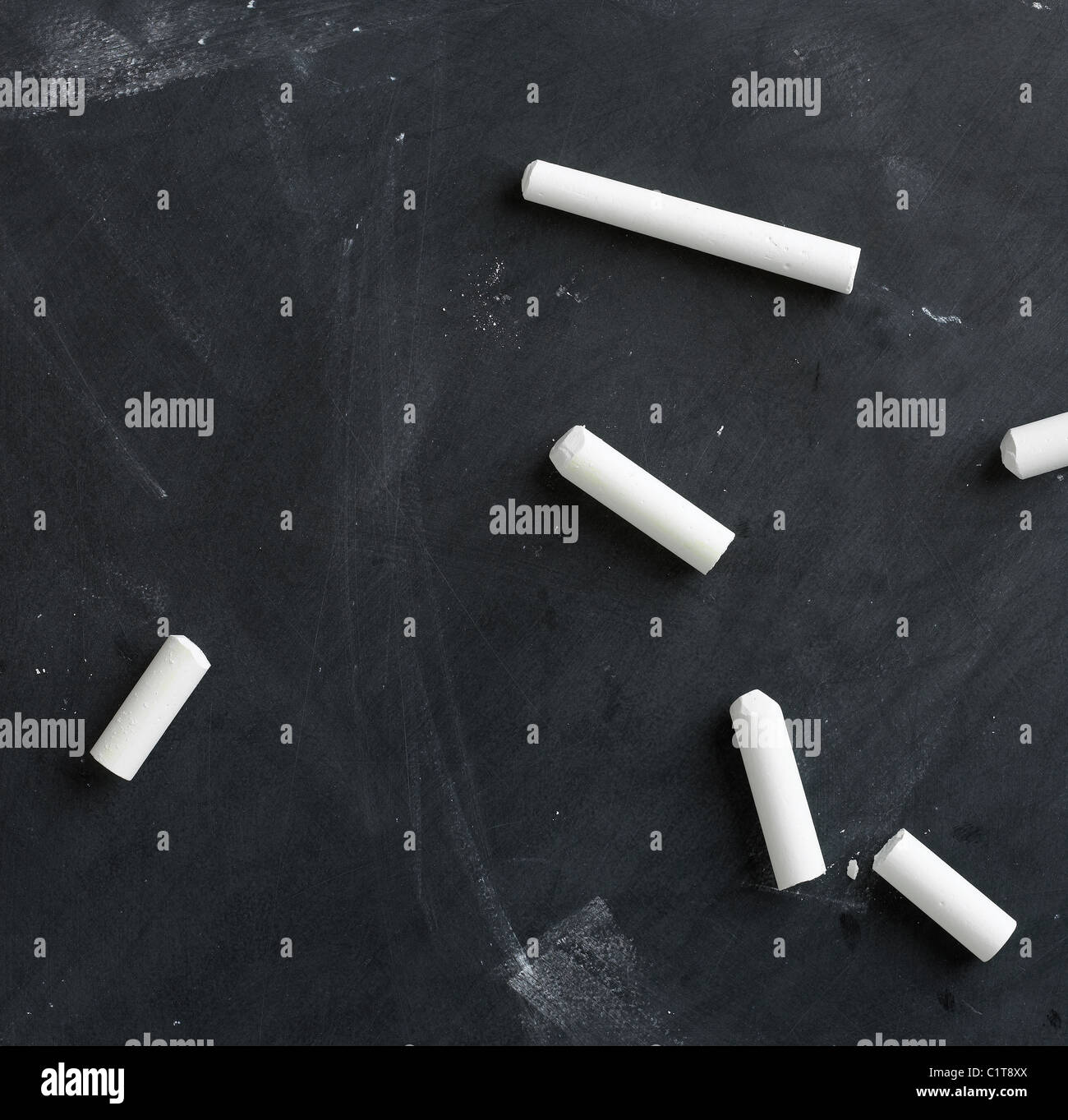 Blank blackboard chalk et vide,prêt pour votre copie ou texte Banque D'Images