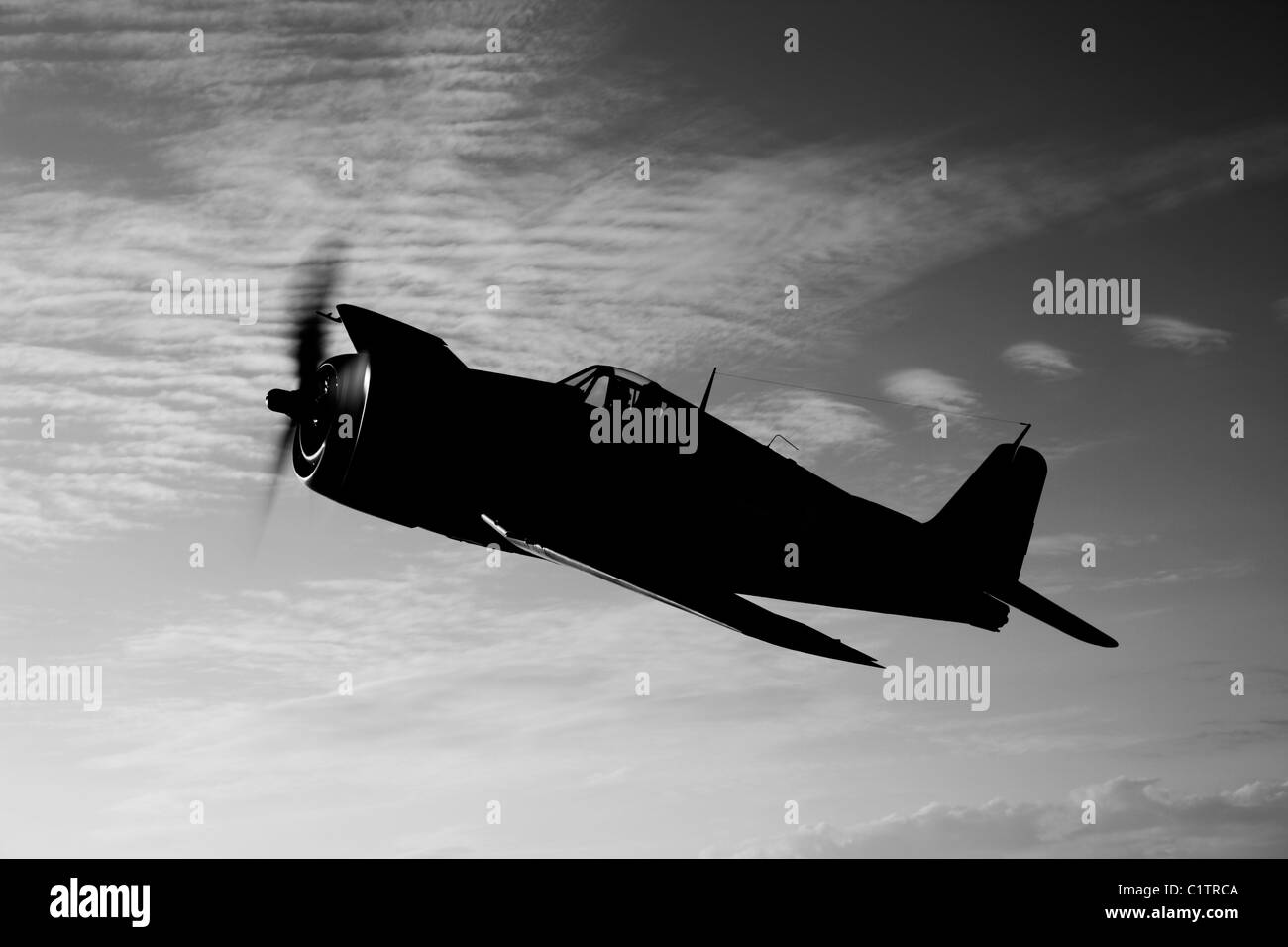 Un Grumman F6F Hellcat avion de chasse en vol au dessus de Chino, en Californie. Banque D'Images