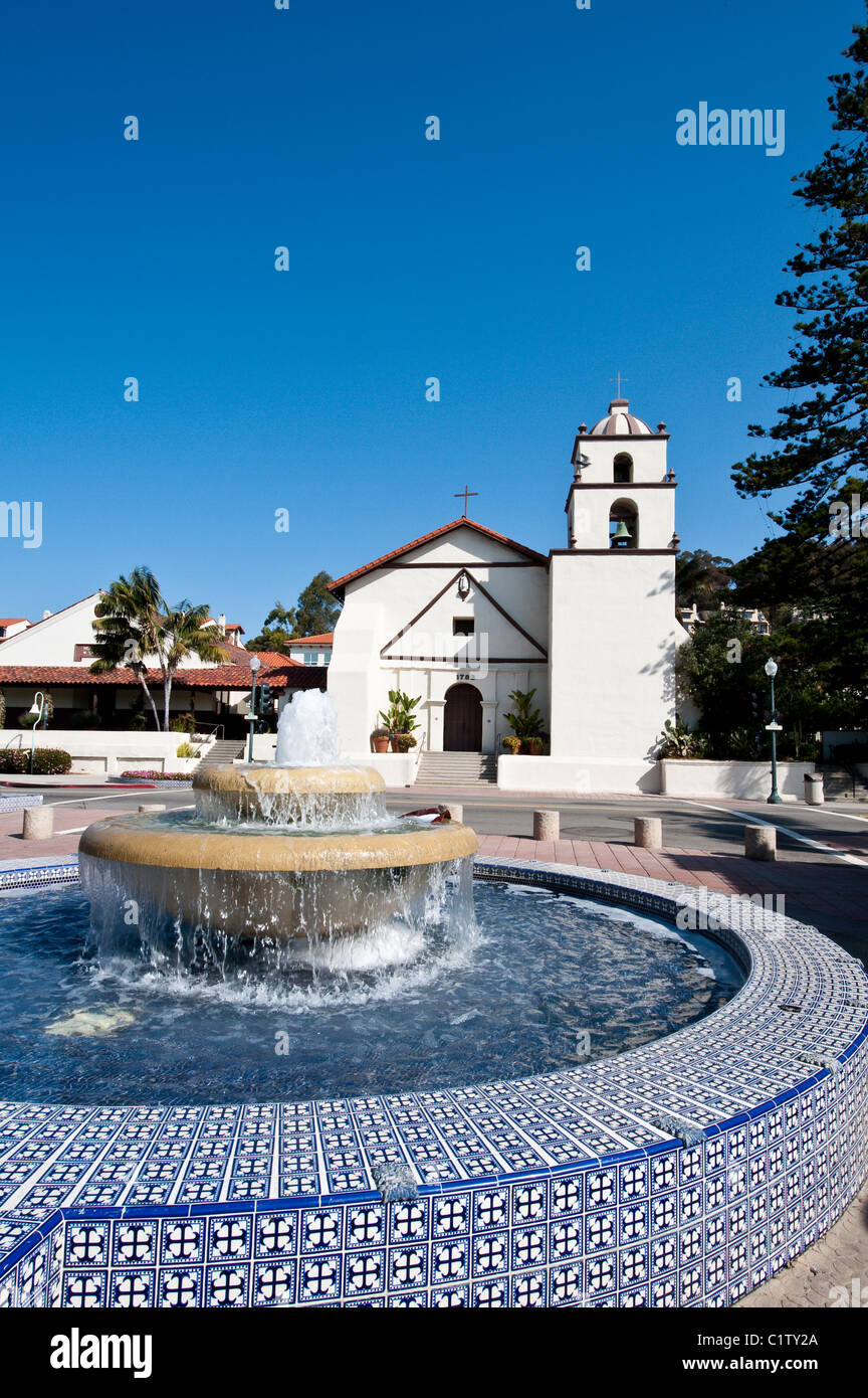 Ventura, Californie.Fontaine de l'ancienne Mission San Buenaventura. Banque D'Images