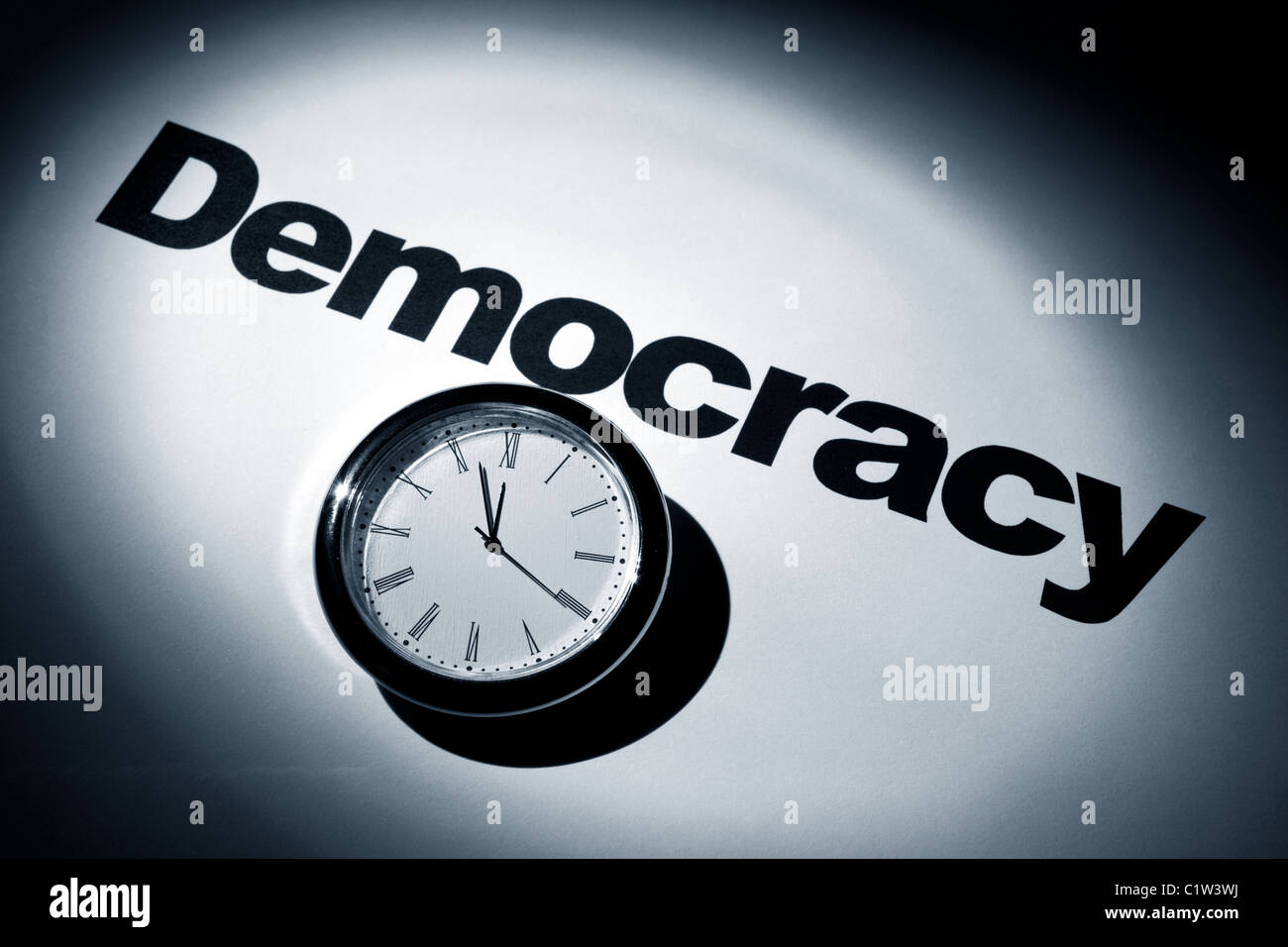 Horloge politique Banque de photographies et d'images à haute résolution -  Alamy