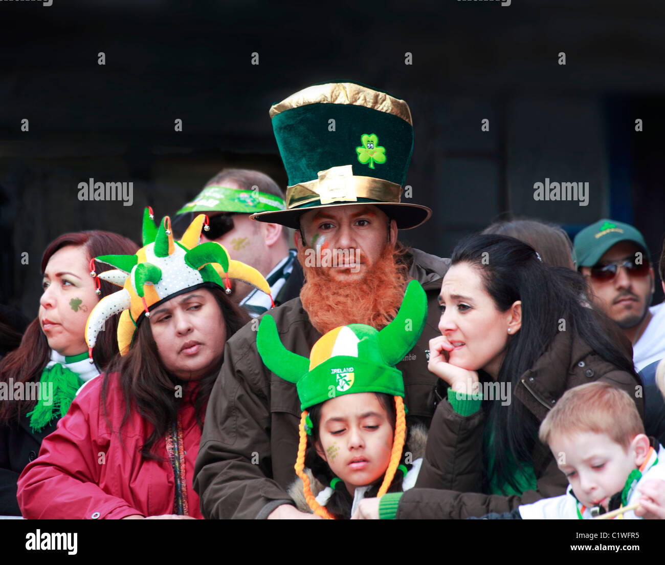 St.Patrick's Day Parade Spectateurs Dublin Irlande Leprechaun outfit Banque D'Images