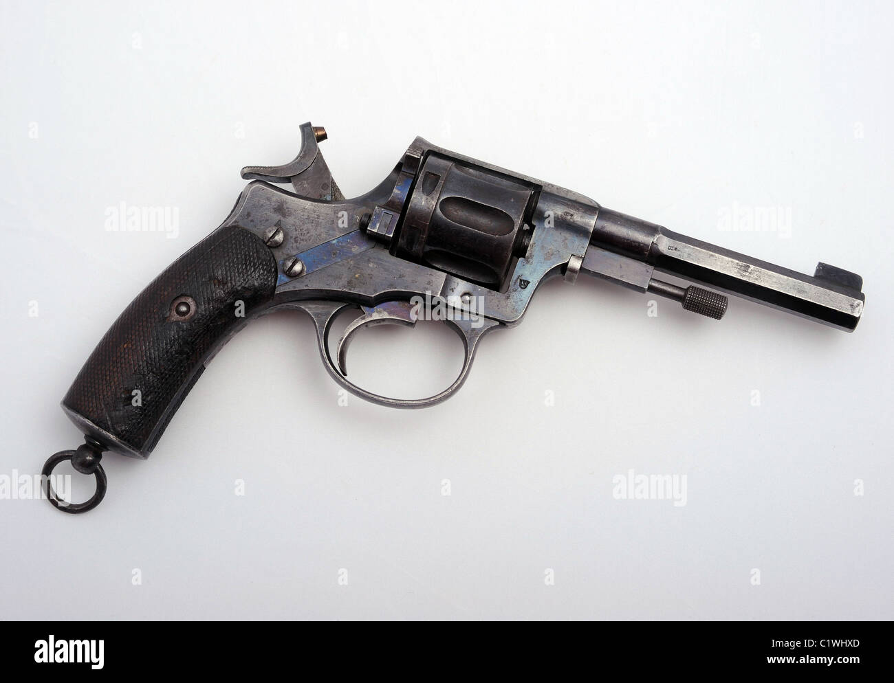 Une antique revolver NAGANT russe de la Grande Guerre. Banque D'Images