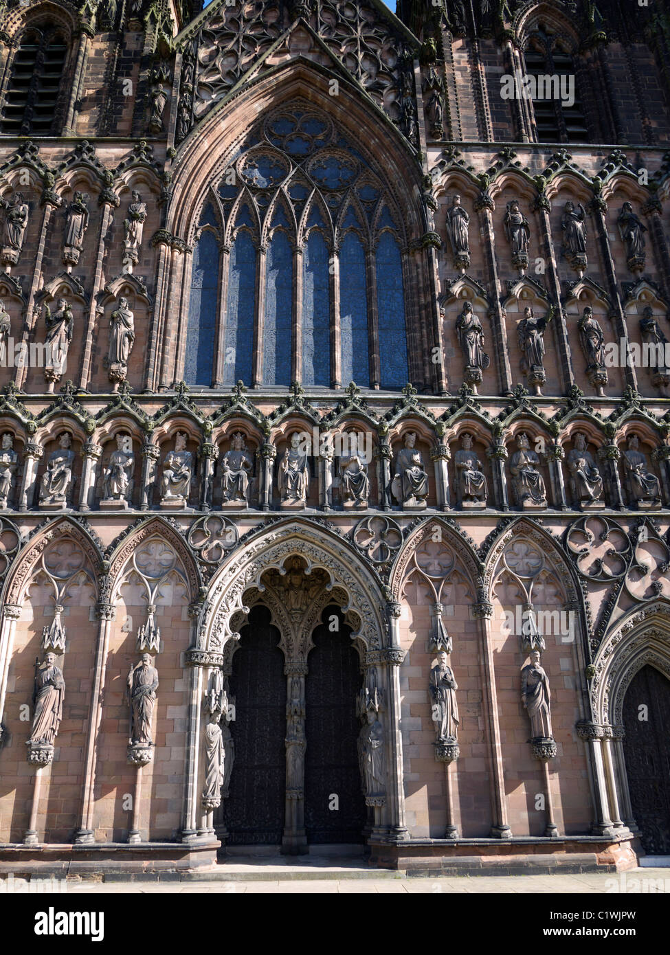 Extérieur de la cathédrale de Lichfield dans le Staffordshire UK Banque D'Images